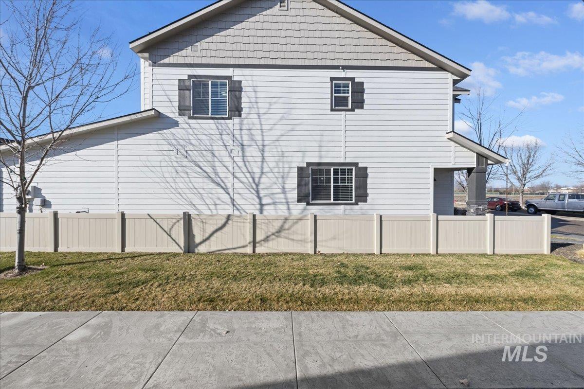 property viewer photo 19