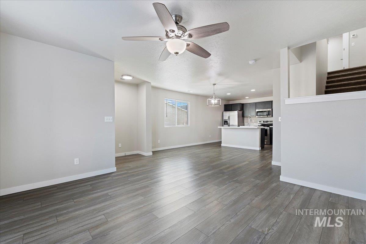 property viewer photo 5