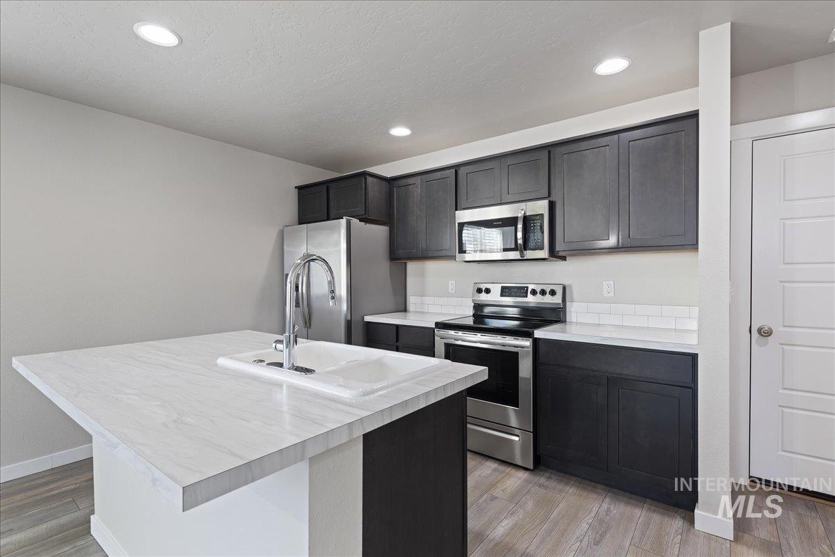 property viewer photo 9