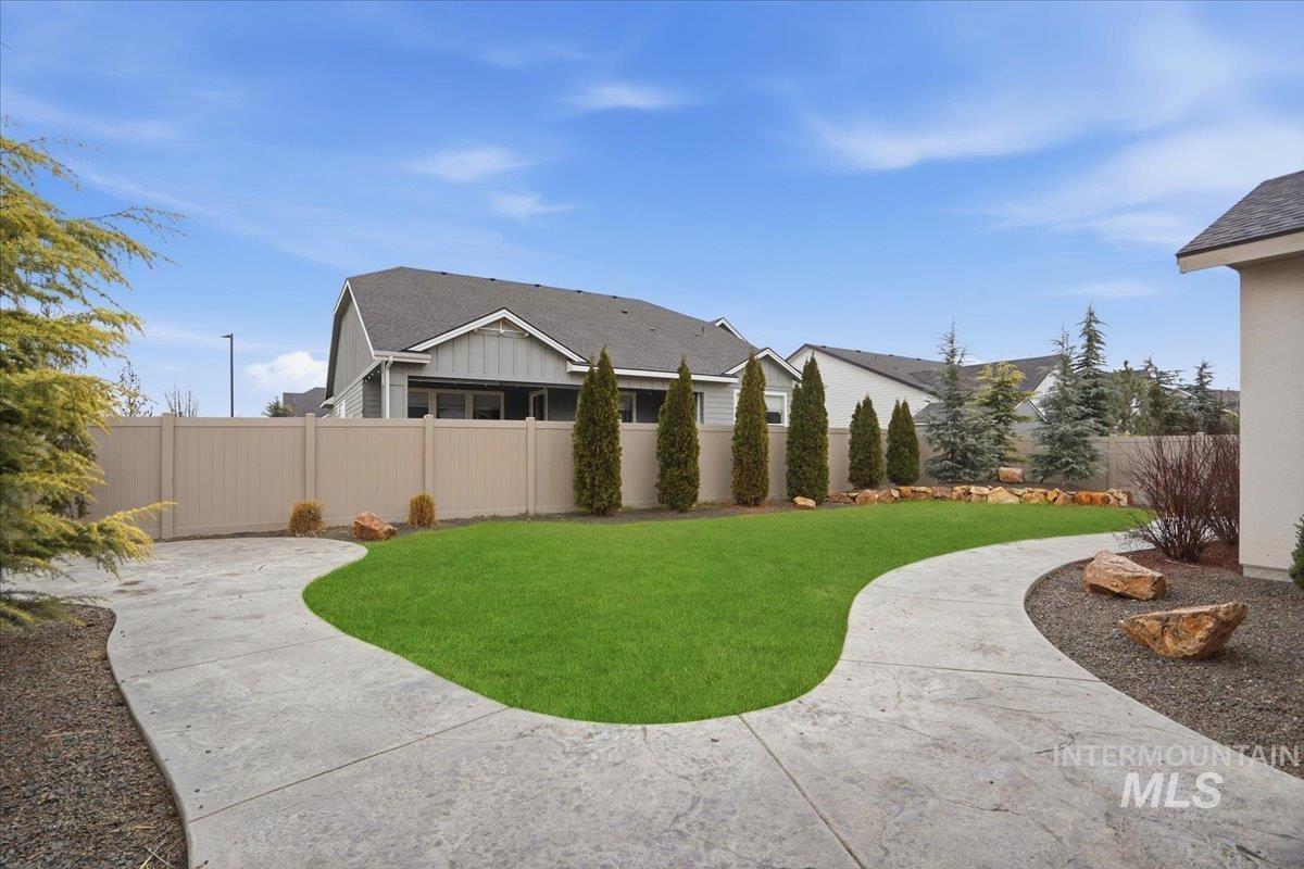property viewer photo 20