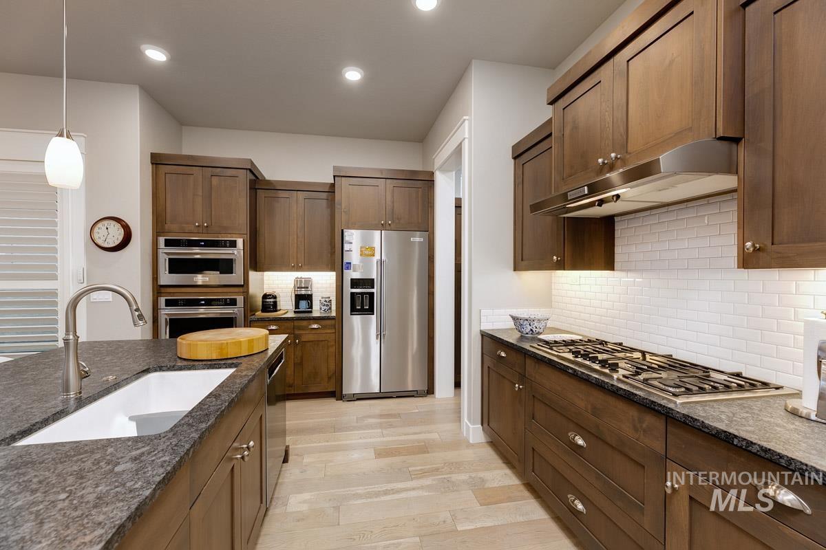 property viewer photo 17