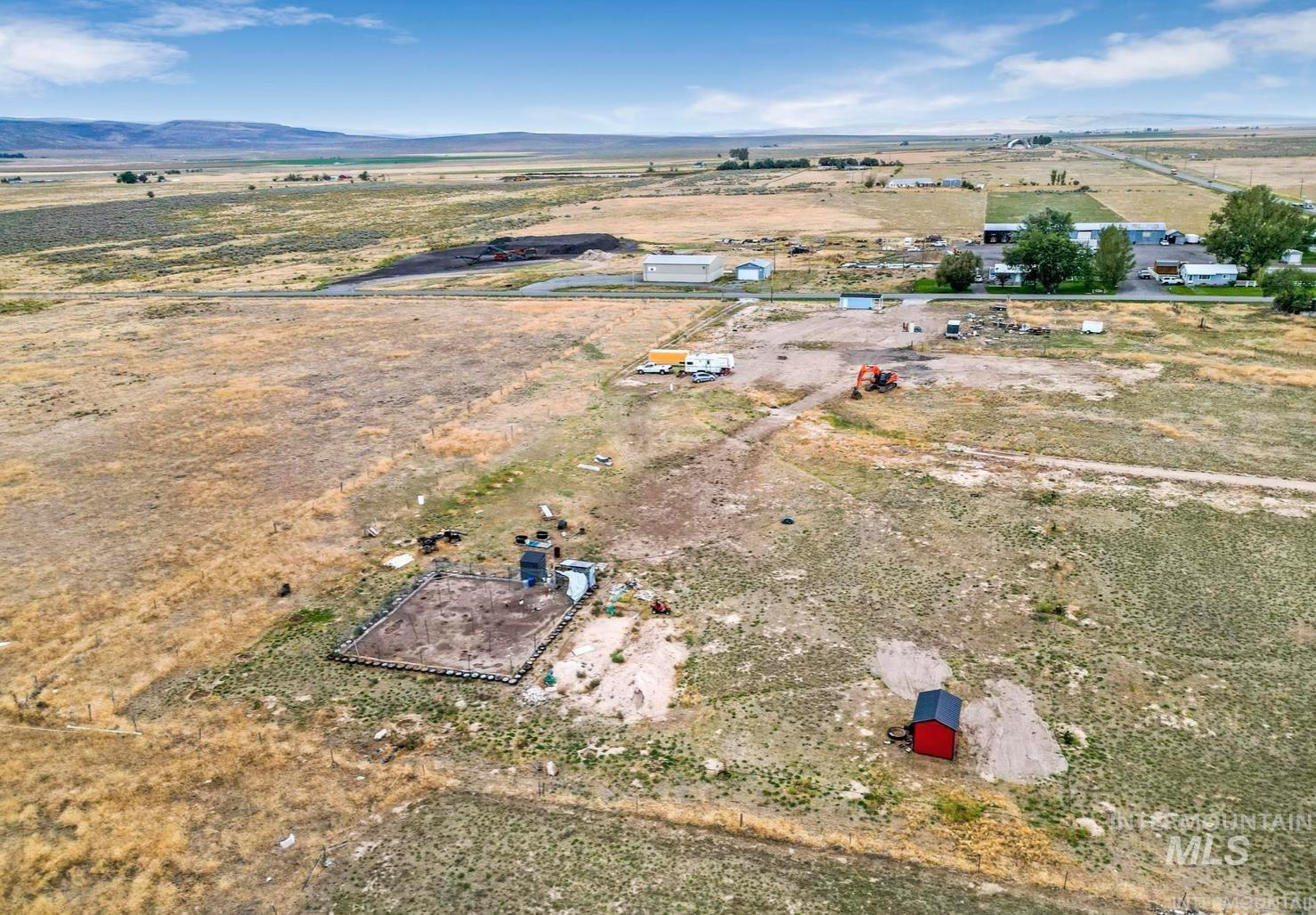 main property photo 10