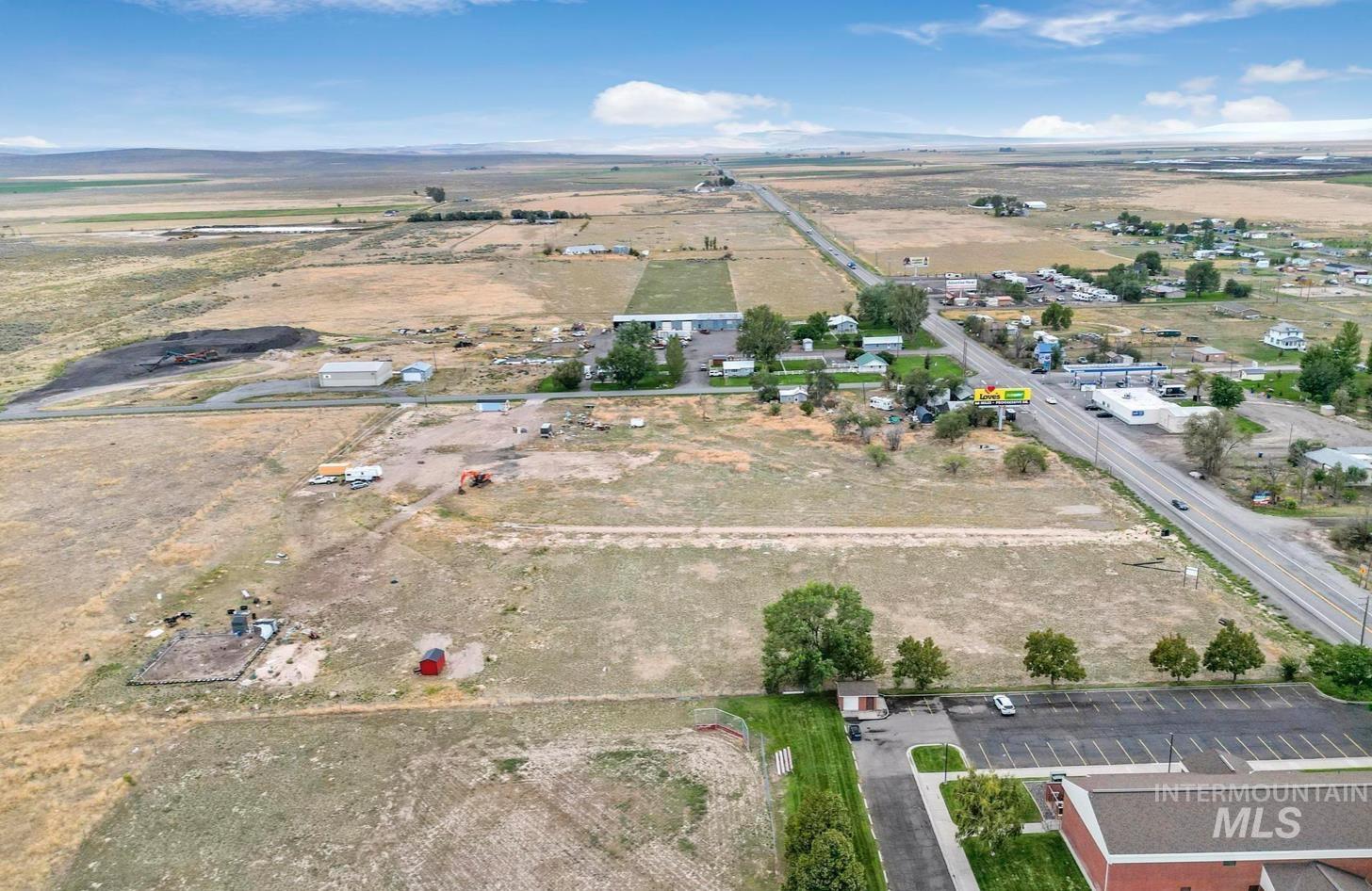 main property photo 11