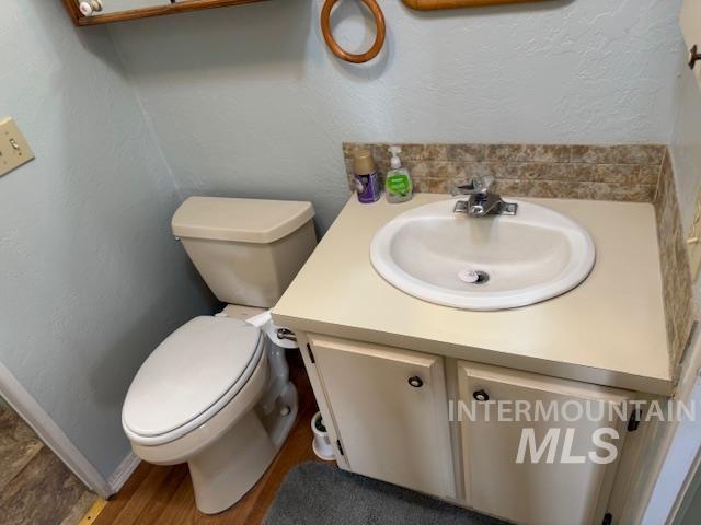 main property photo 14