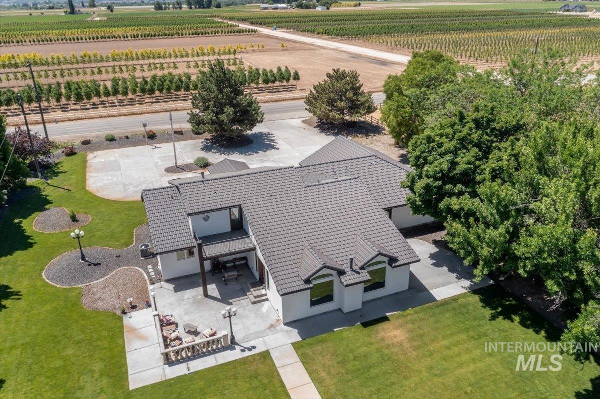 main property photo 35