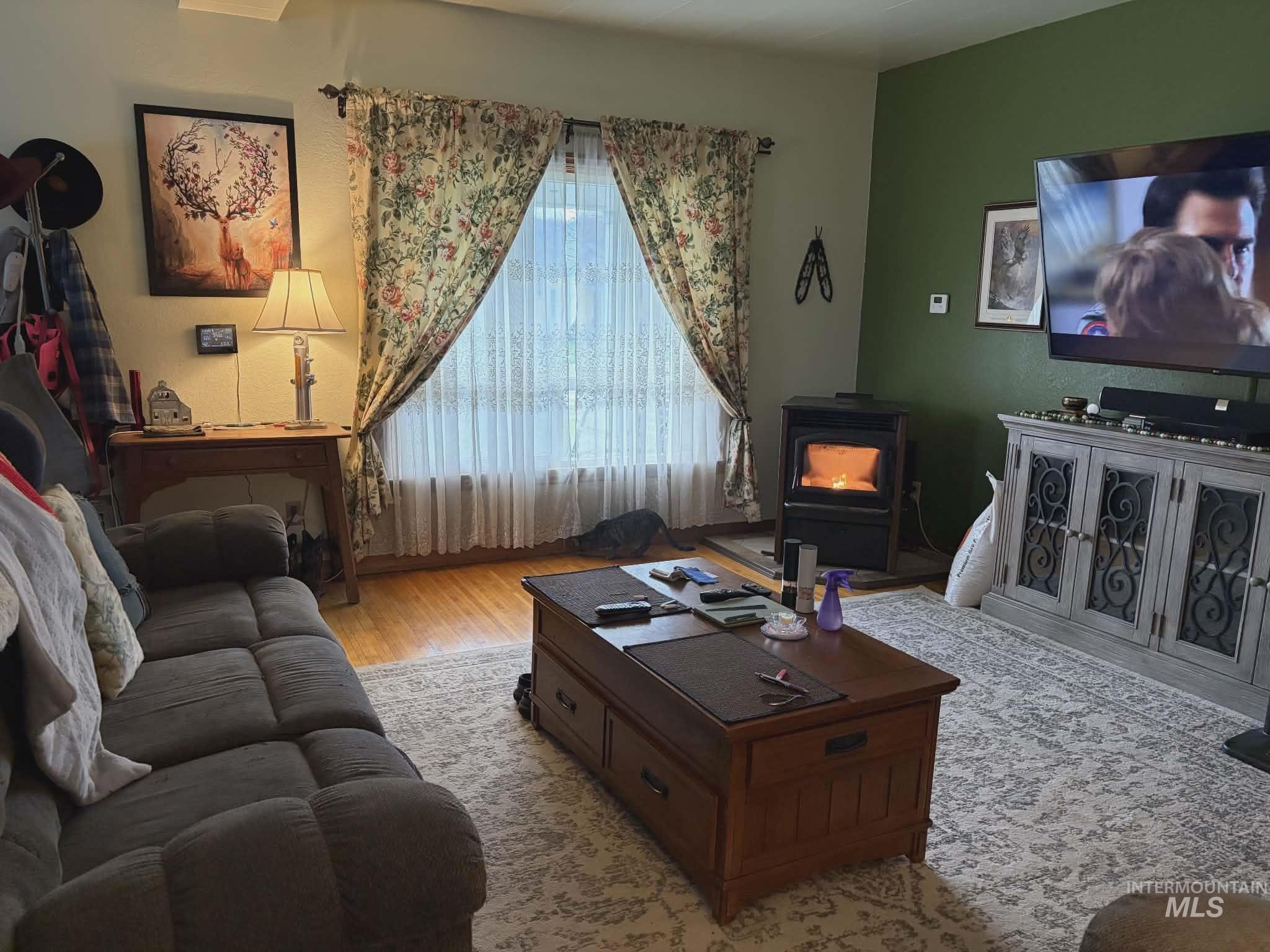 main property photo 27