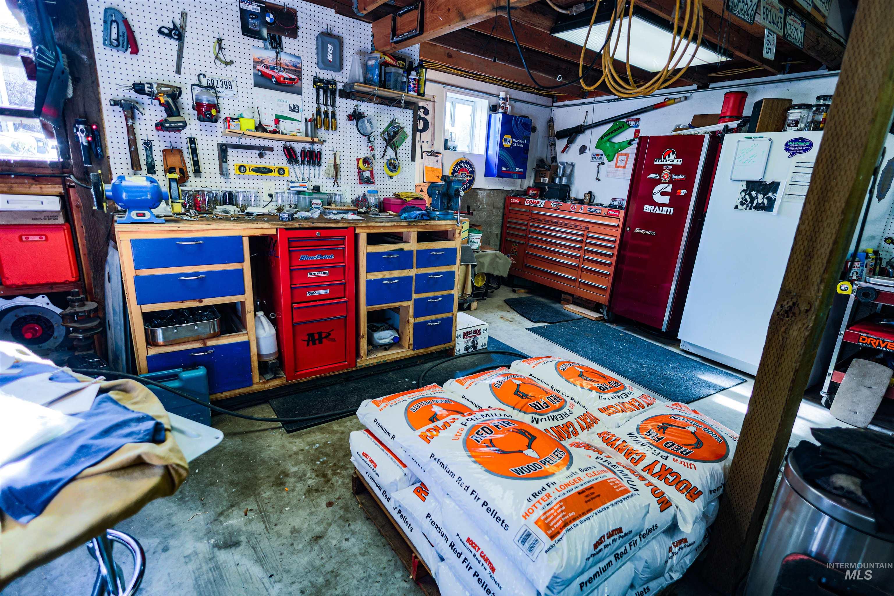 main property photo 39