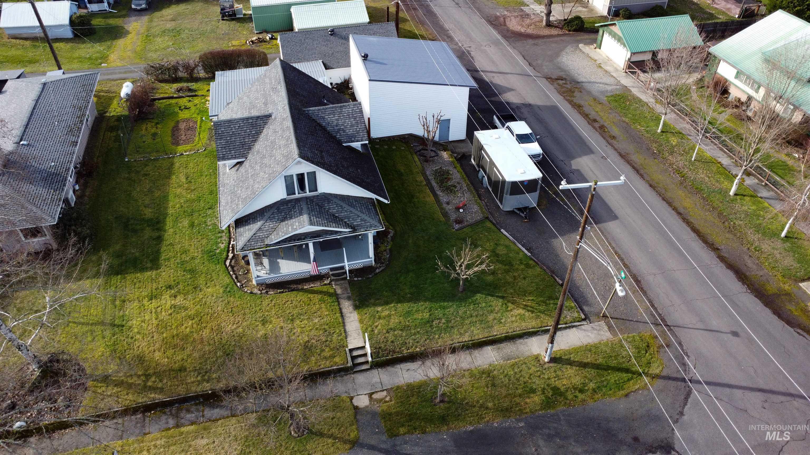 main property photo 47