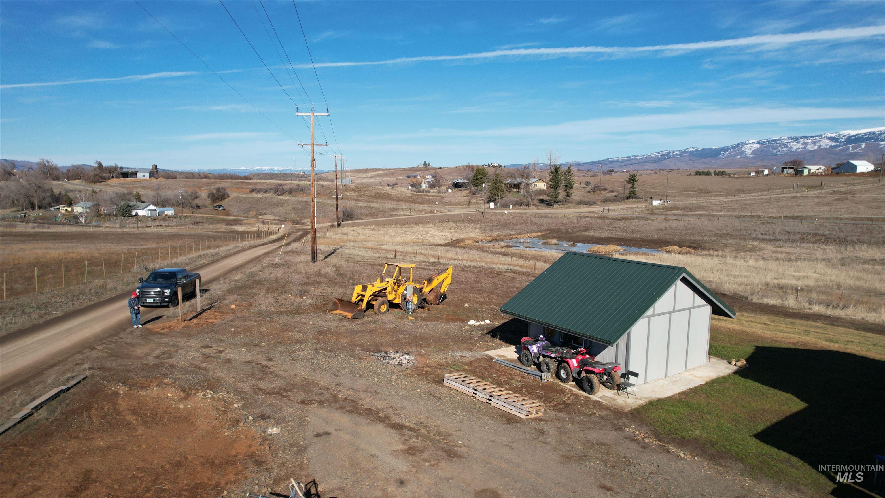 main property photo 39