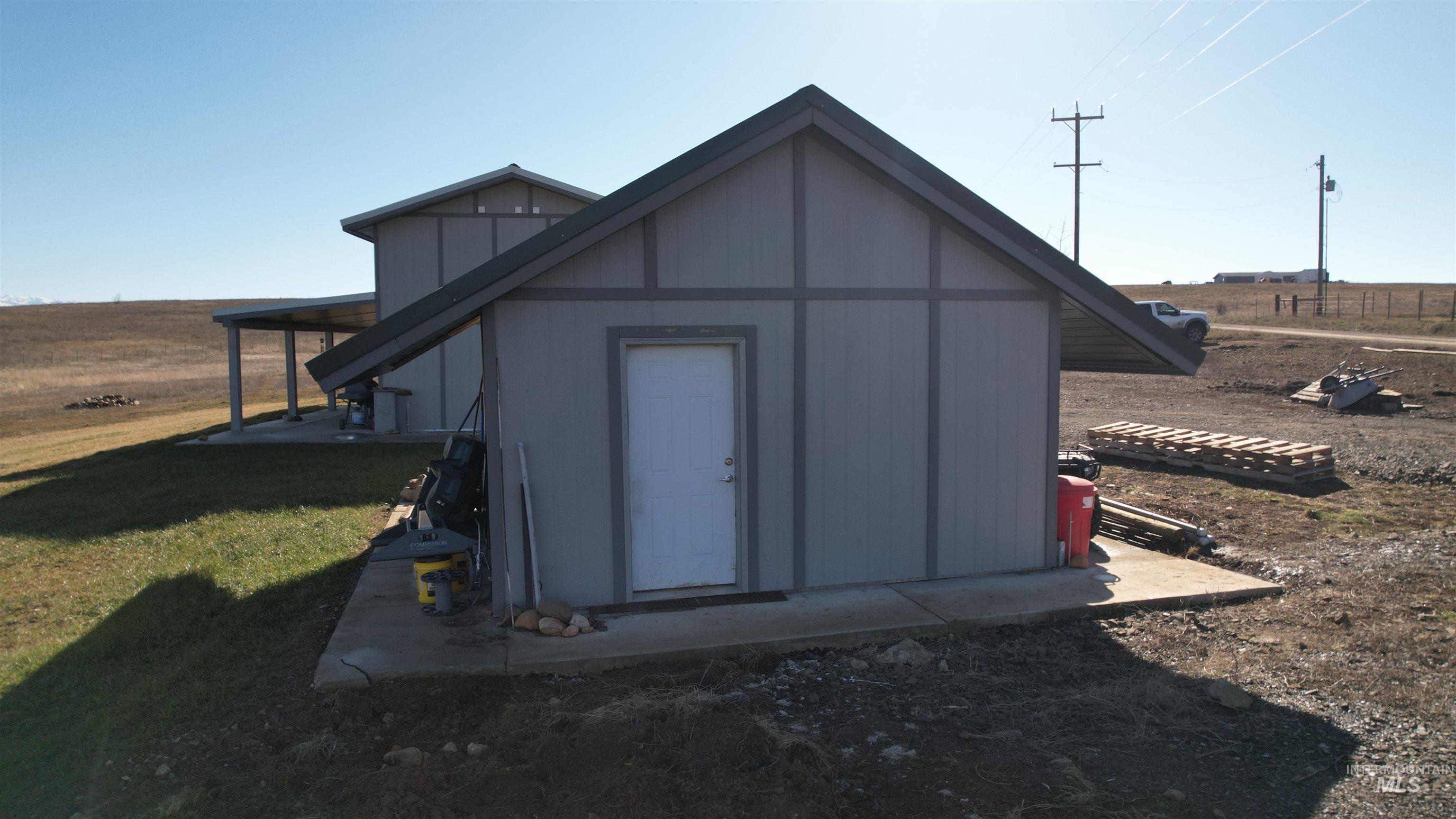 main property photo 5
