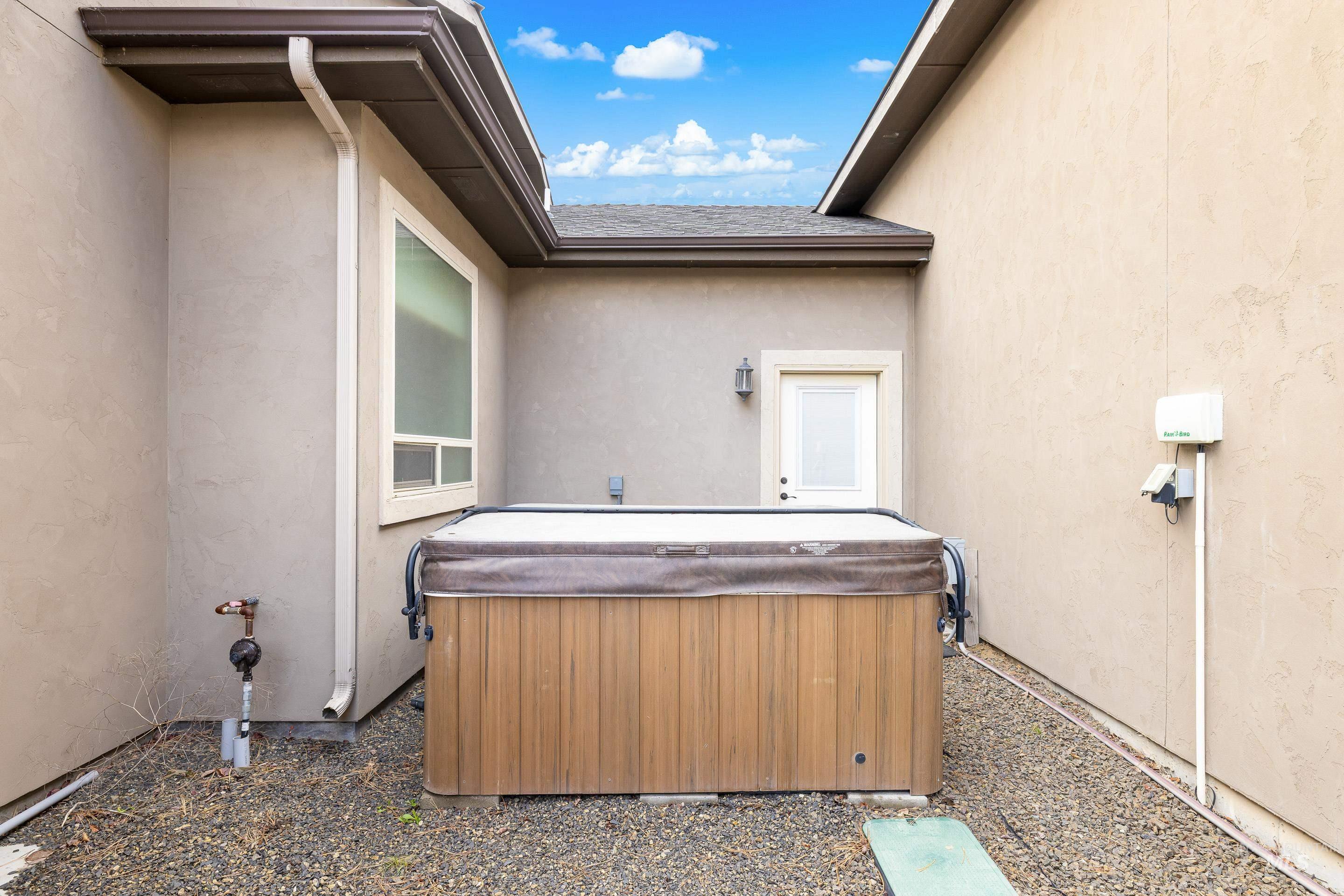 main property photo 42