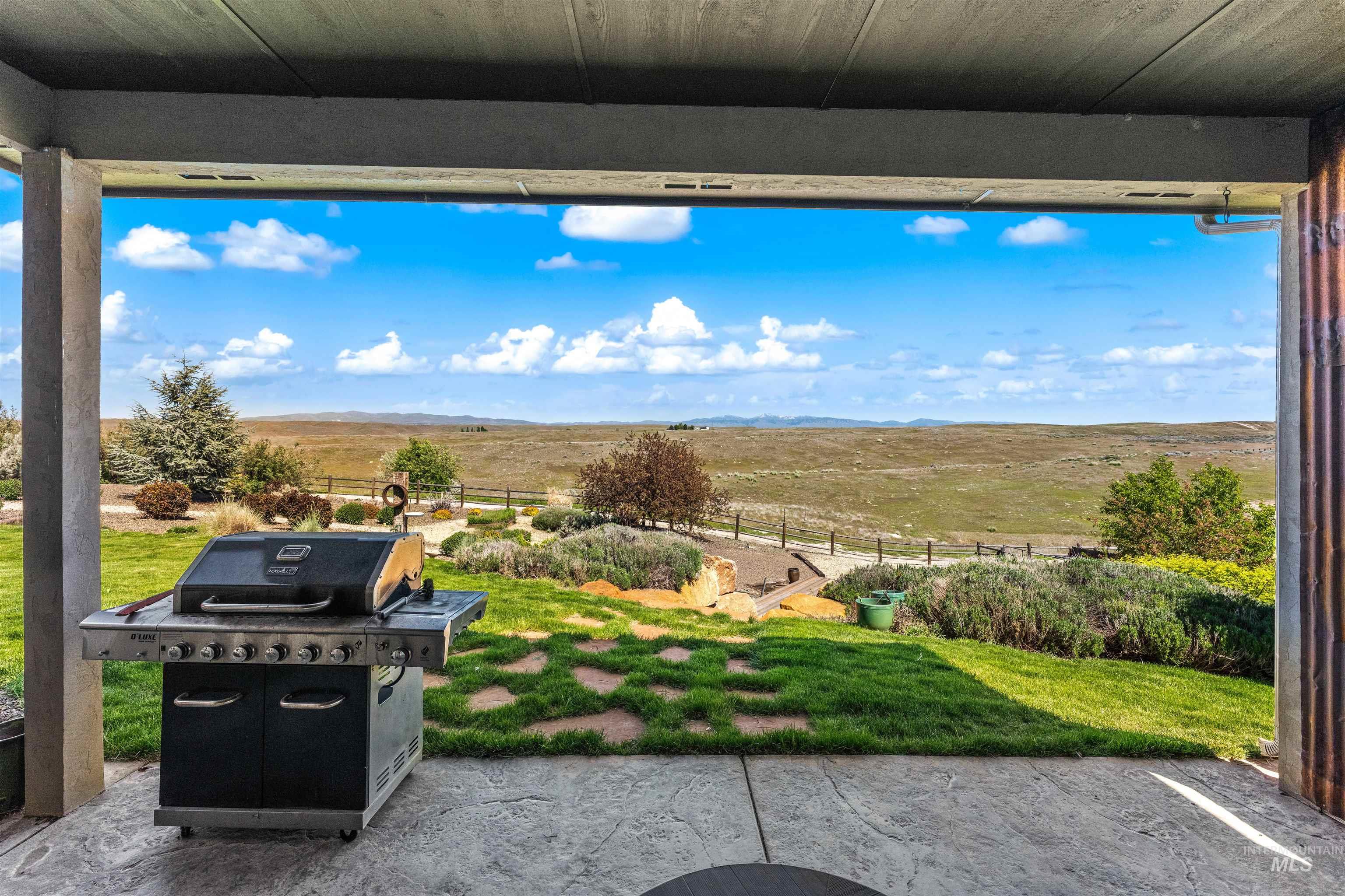 main property photo 45