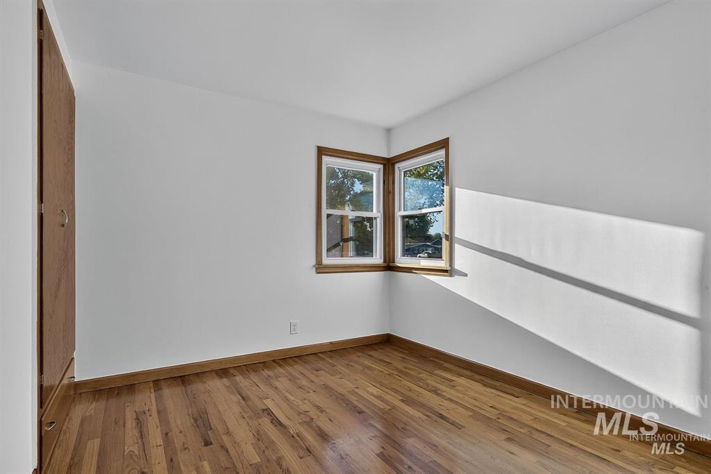 property viewer photo 11