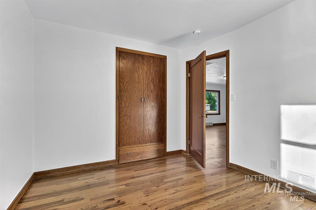 property viewer photo 13