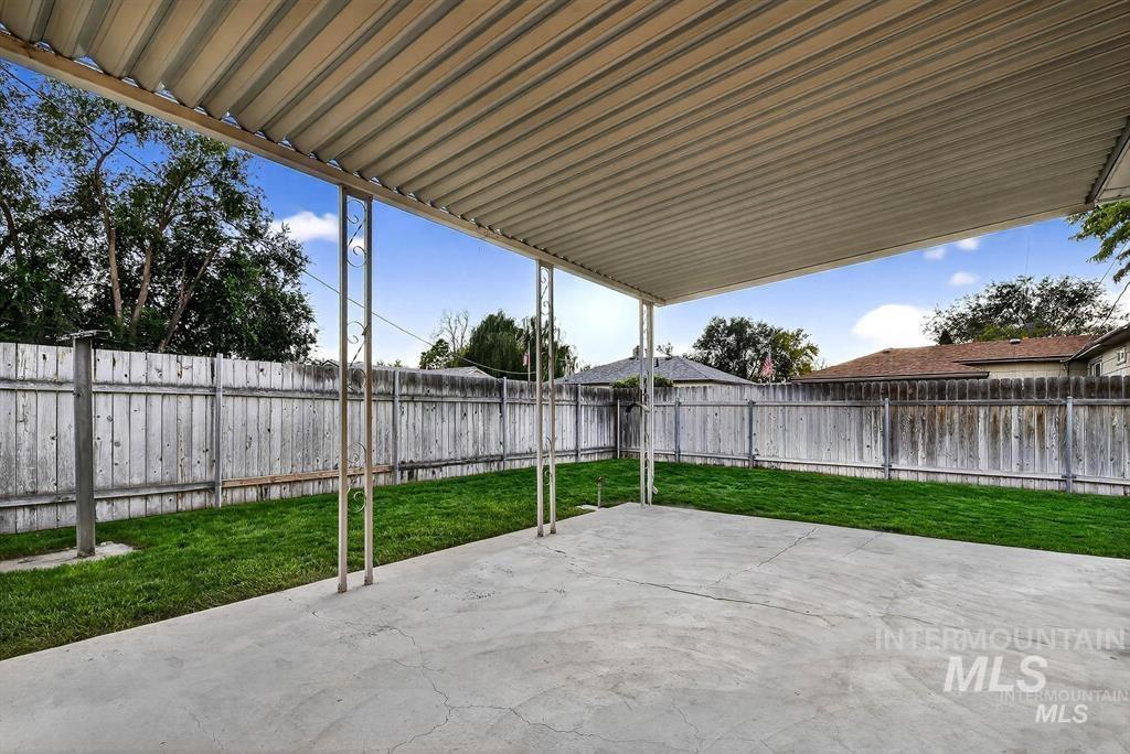 property viewer photo 3