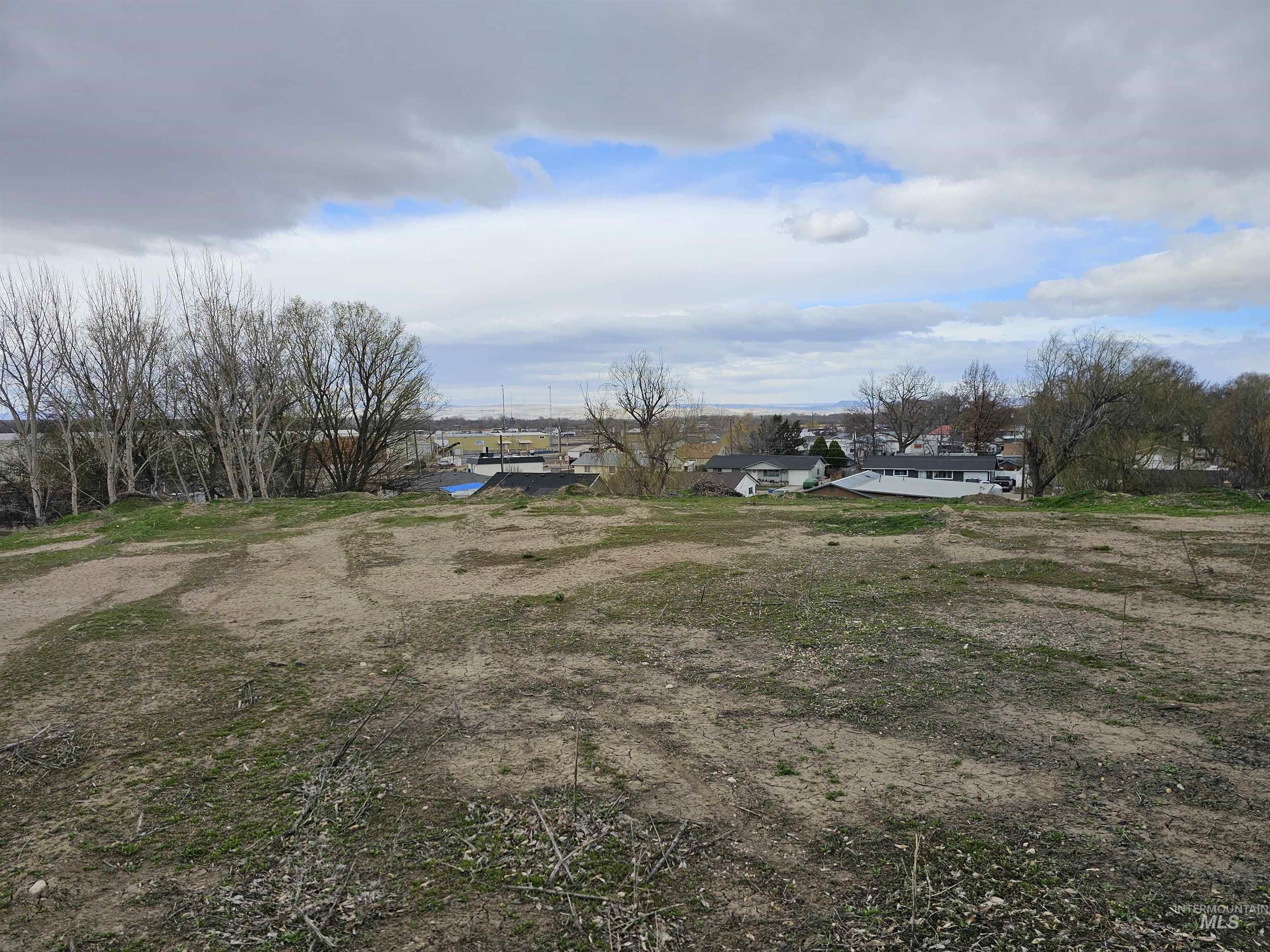 main property photo 10