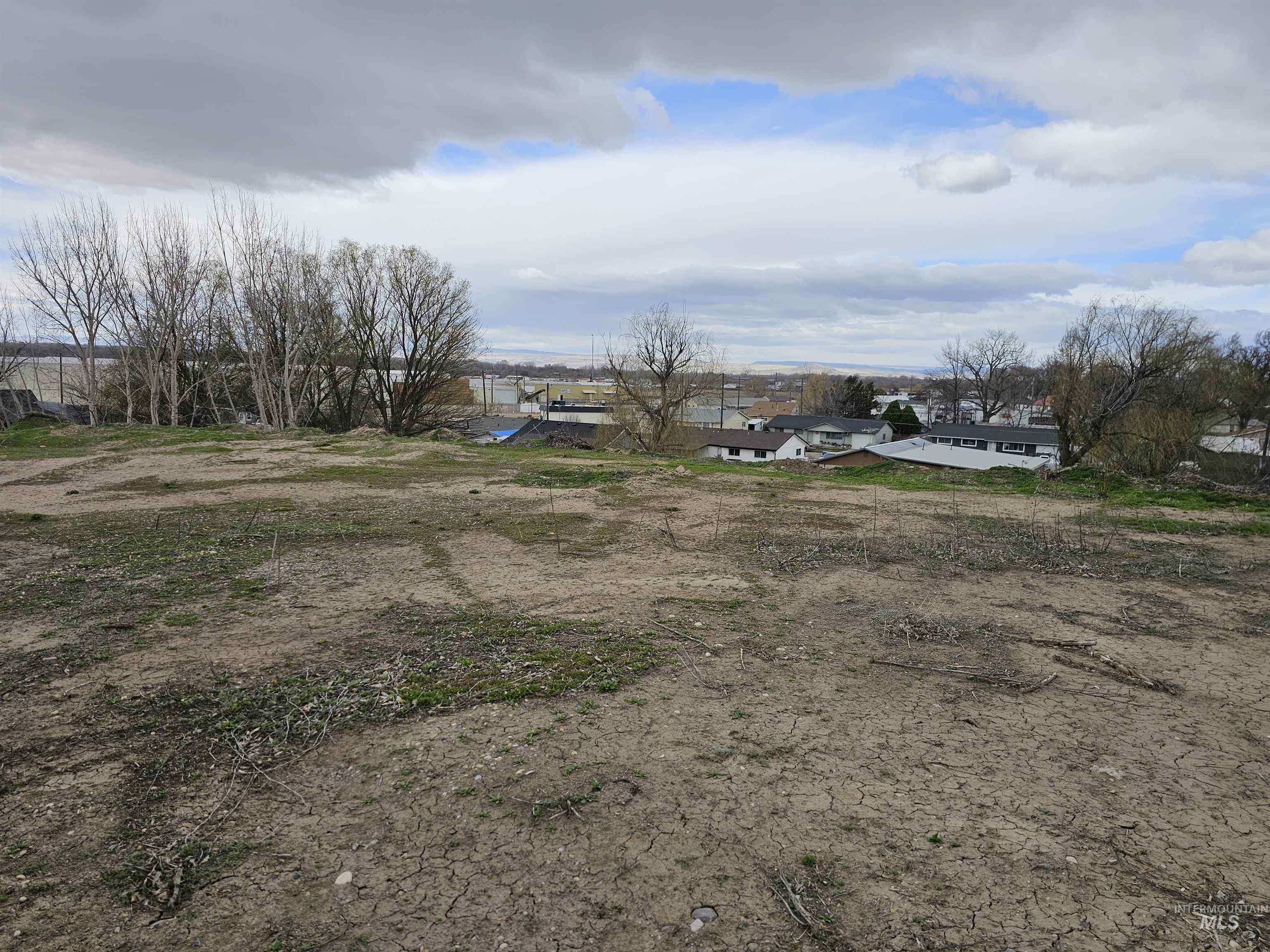 main property photo 9