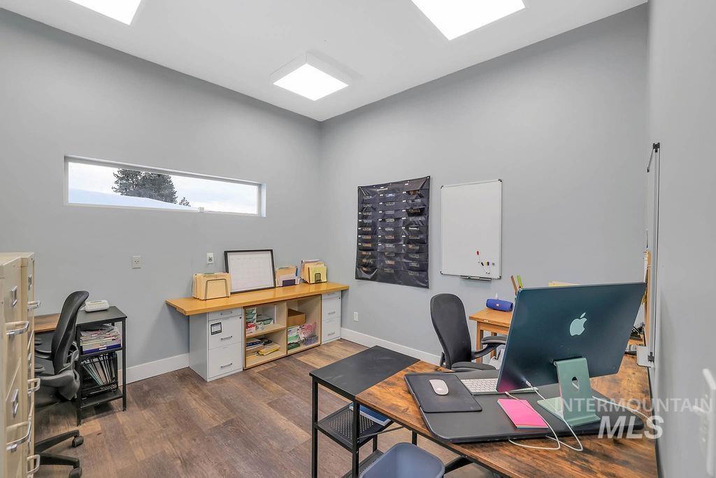 main property photo 15