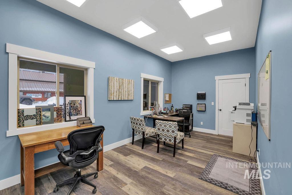 main property photo 19