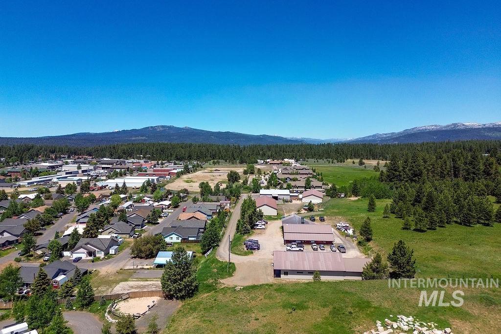 main property photo 45
