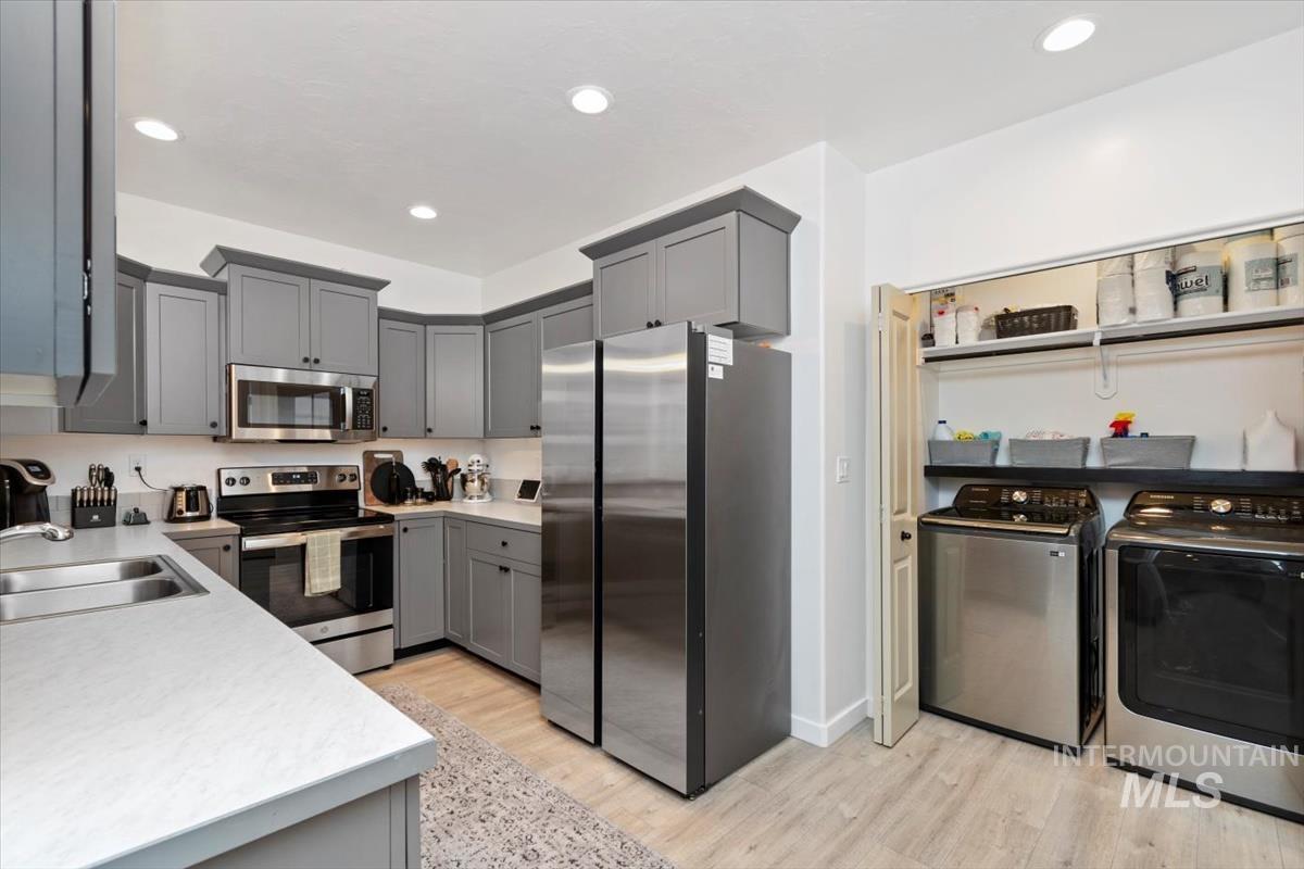 property viewer photo 17