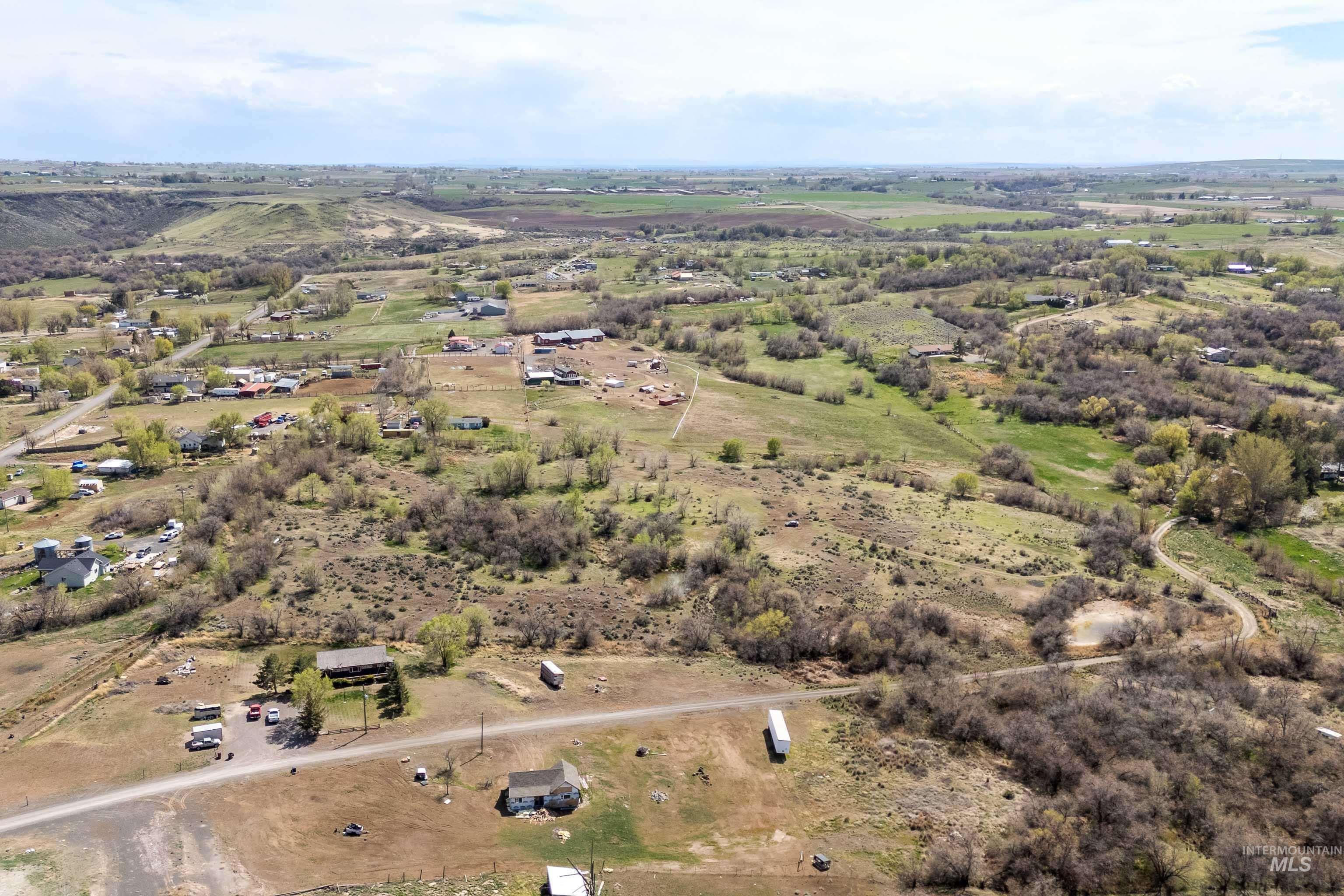 main property photo 19