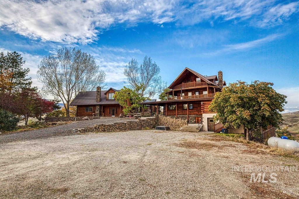 main property photo 14