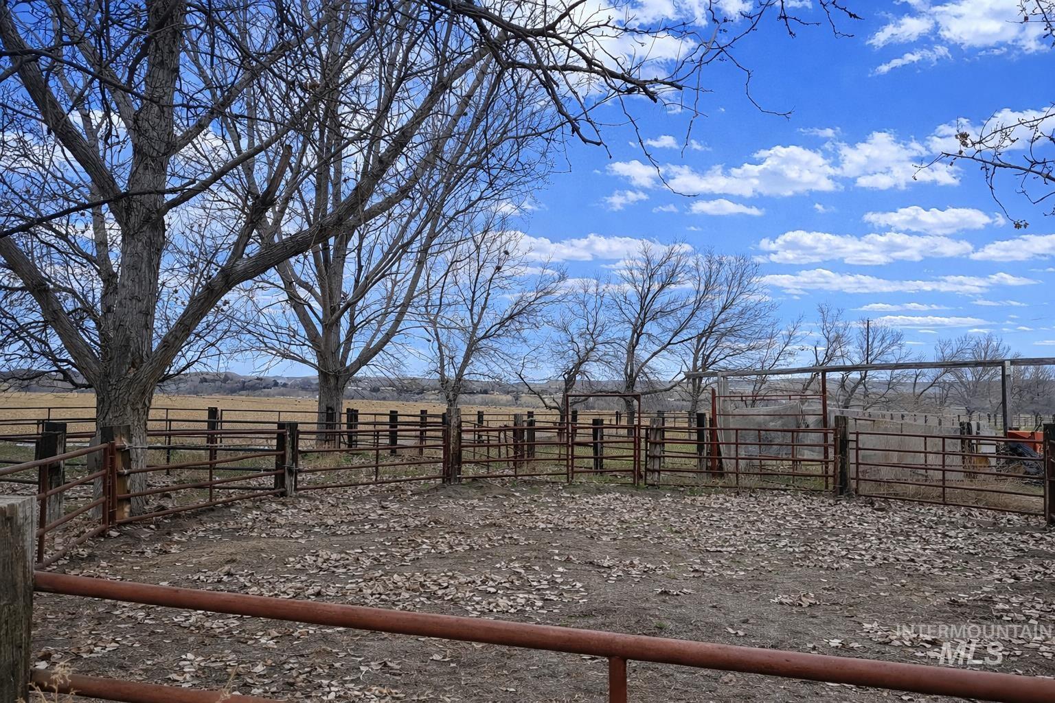 main property photo 27