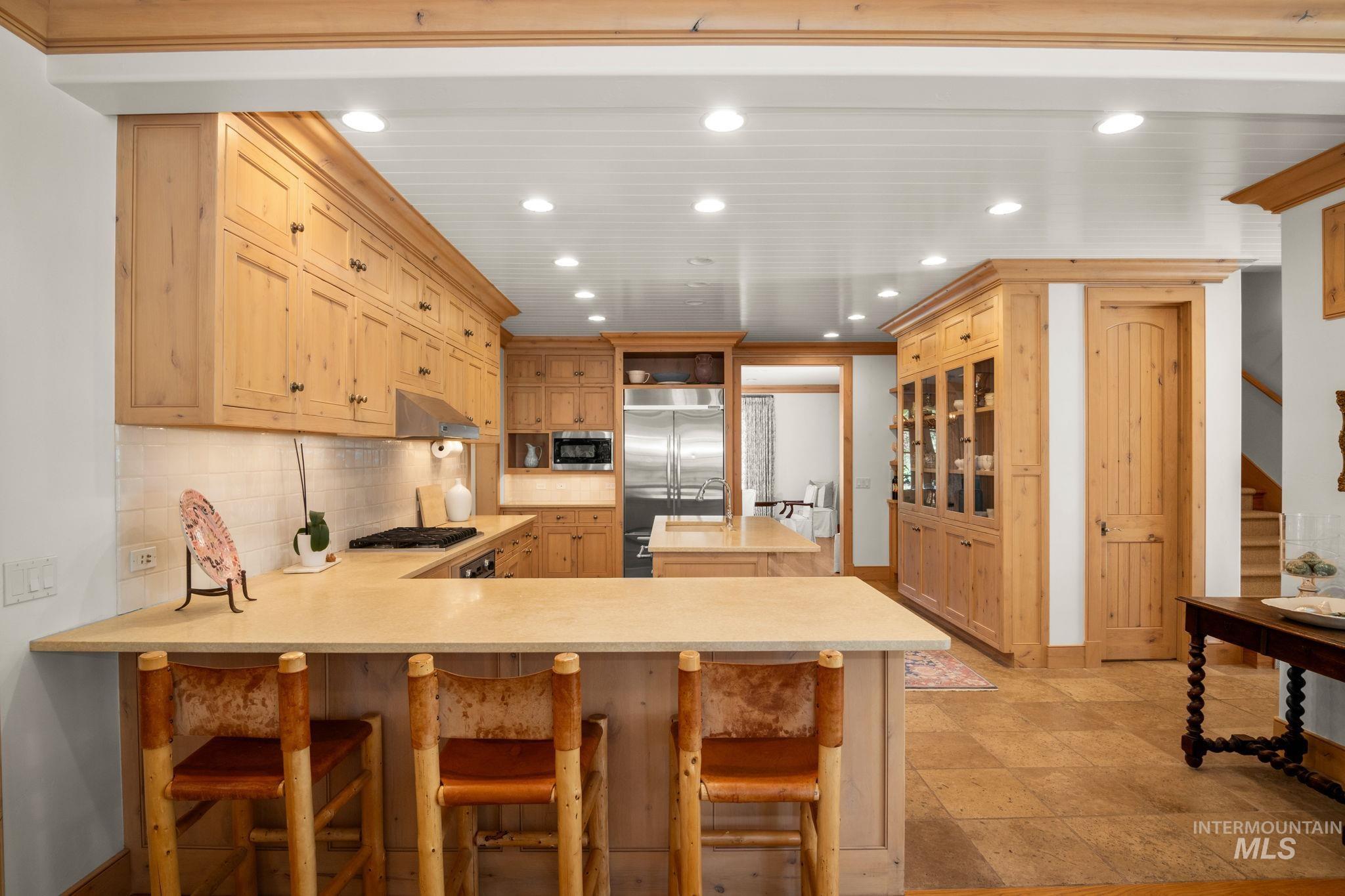 main property photo 15