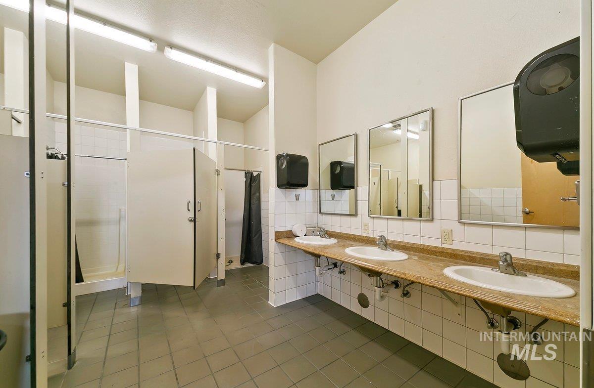 property viewer photo 13