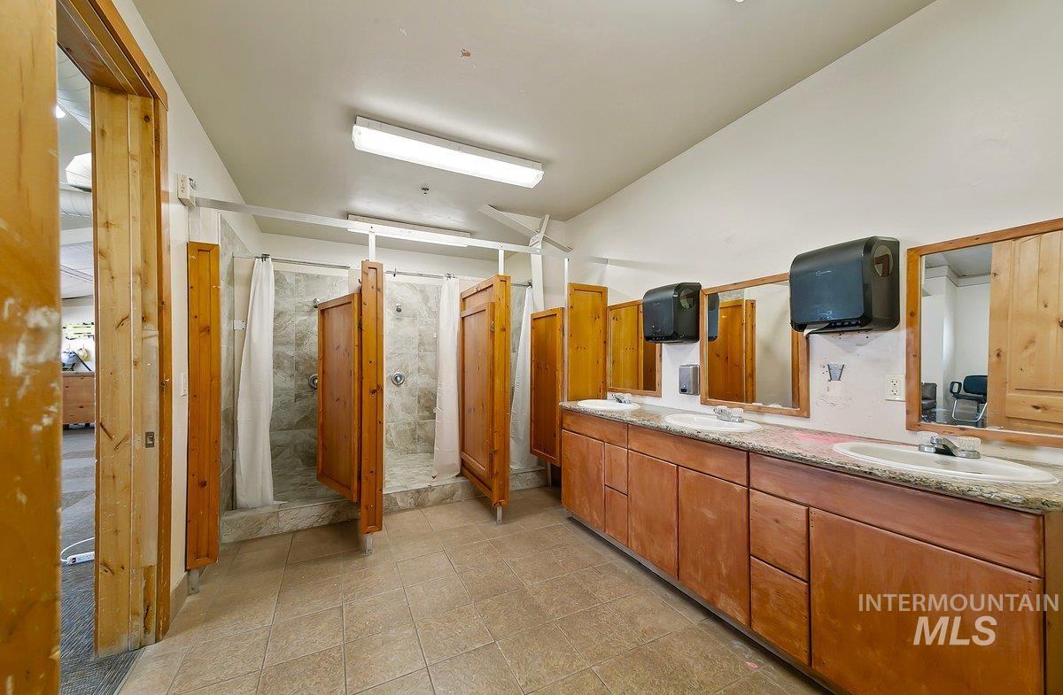 property viewer photo 14