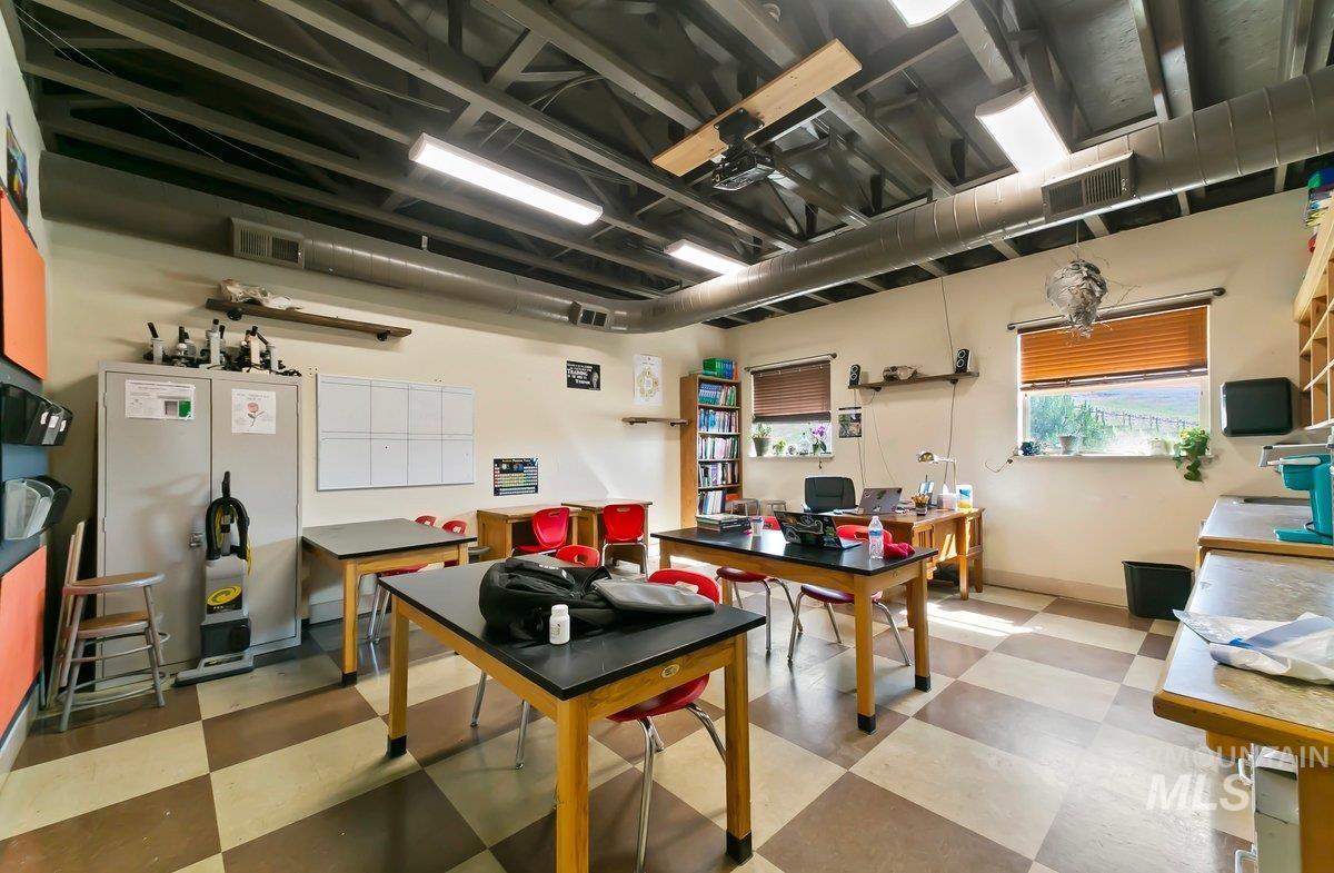 property viewer photo 16
