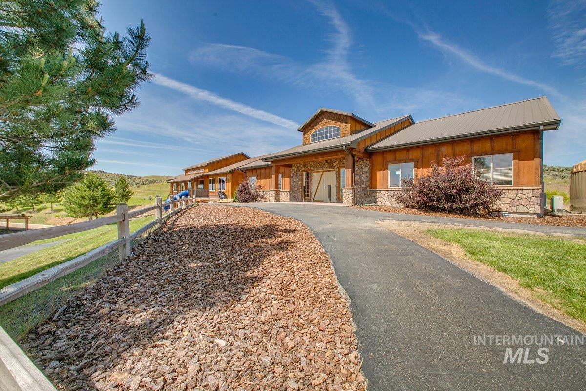 property viewer photo 5