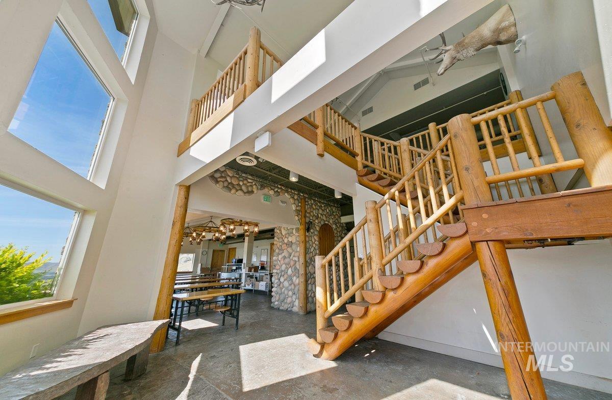 property viewer photo 6