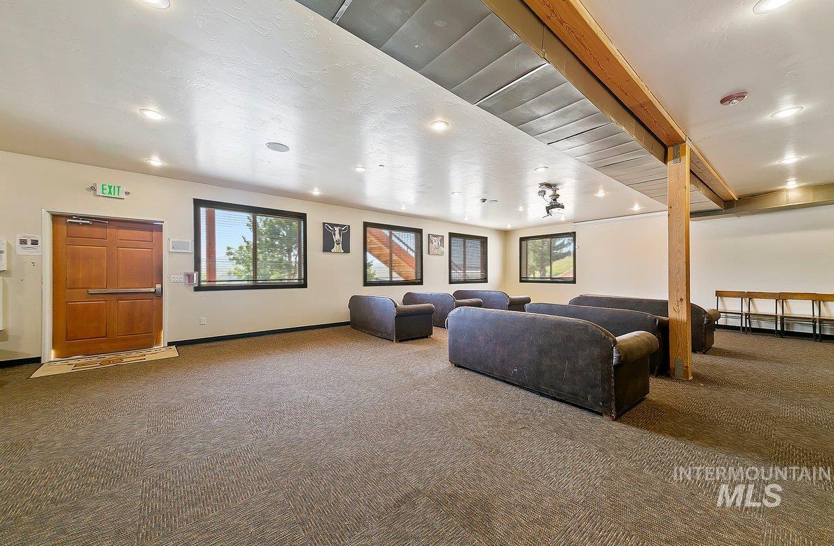 property viewer photo 7