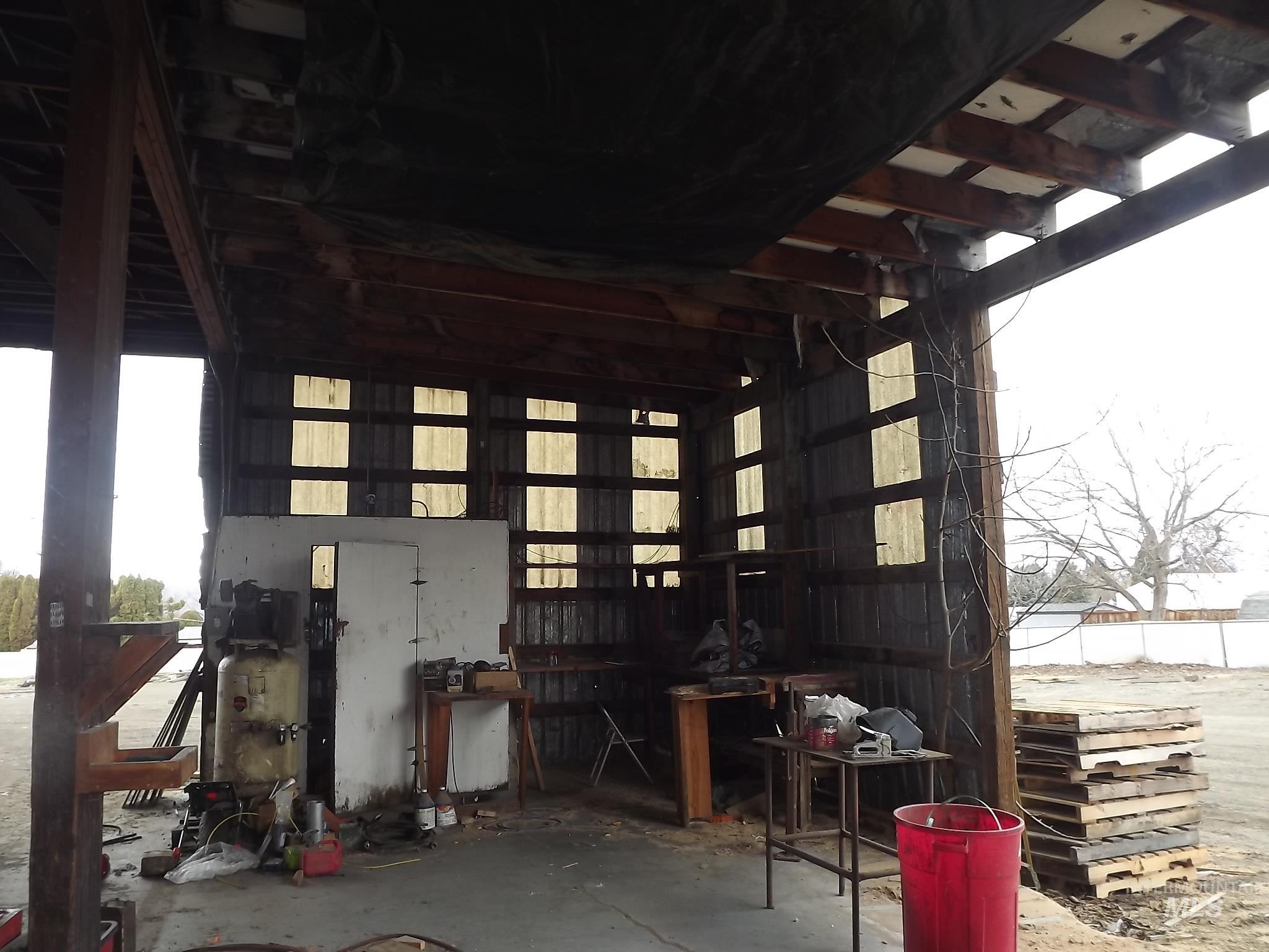 main property photo 12