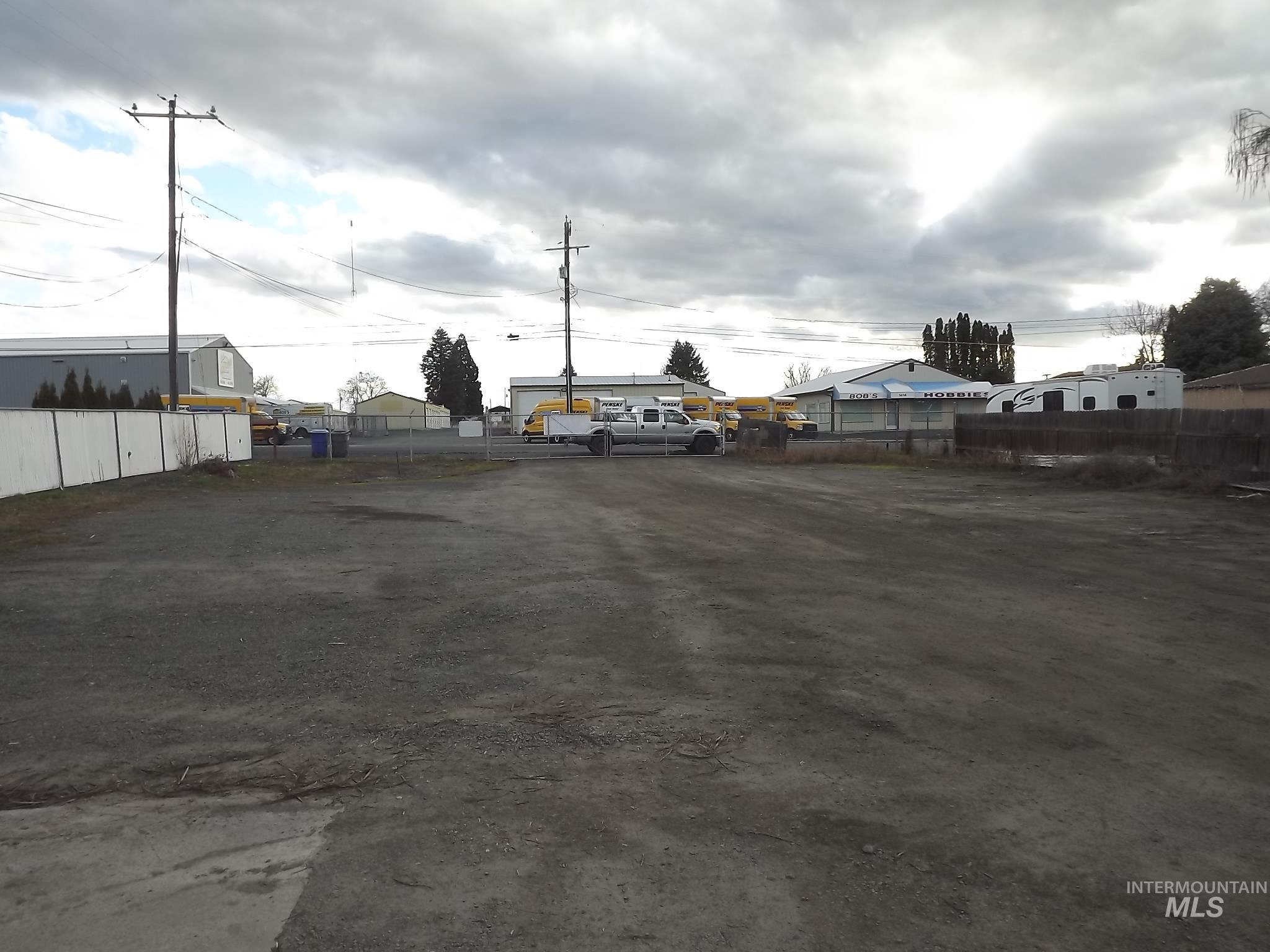 main property photo 29