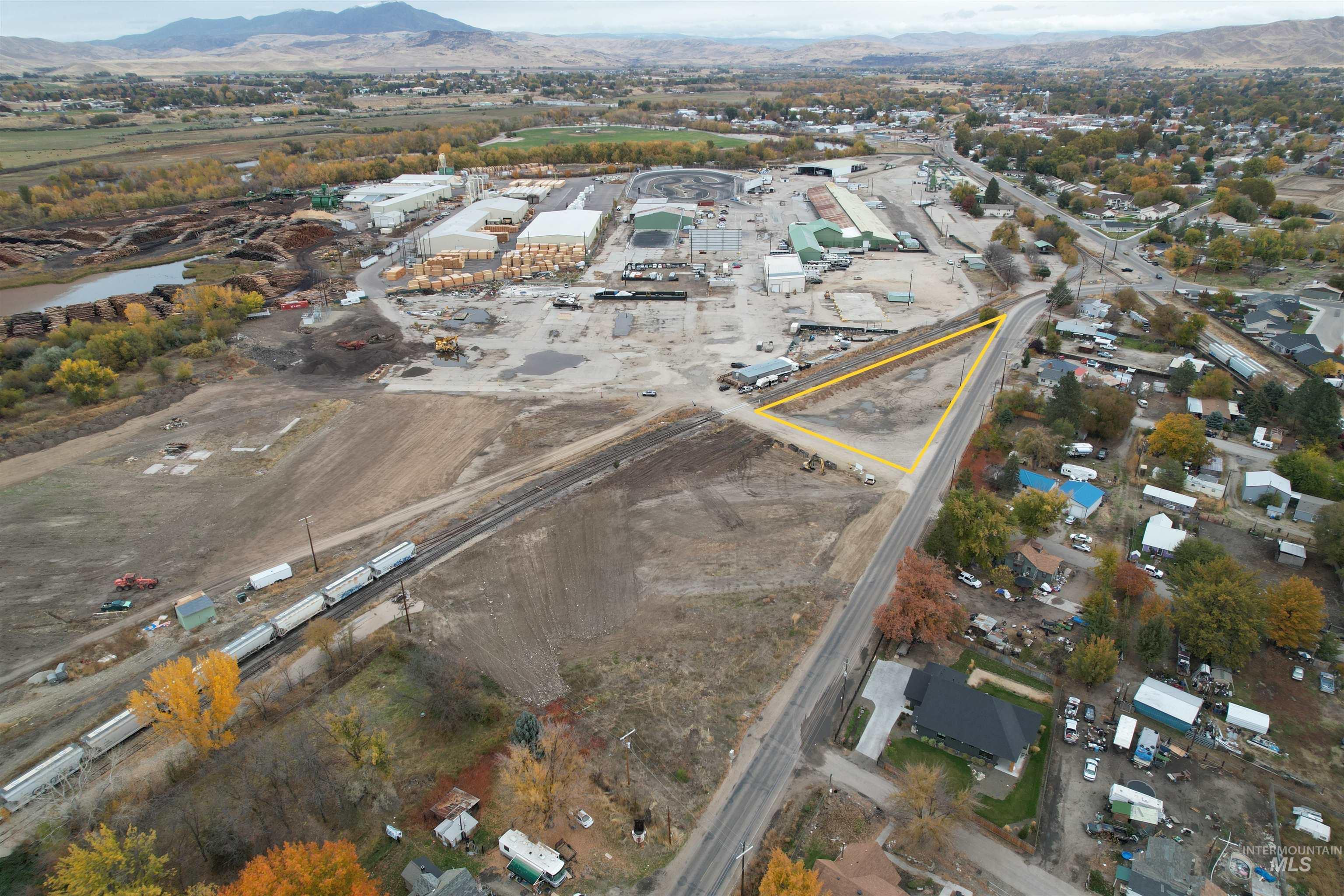 main property photo 15