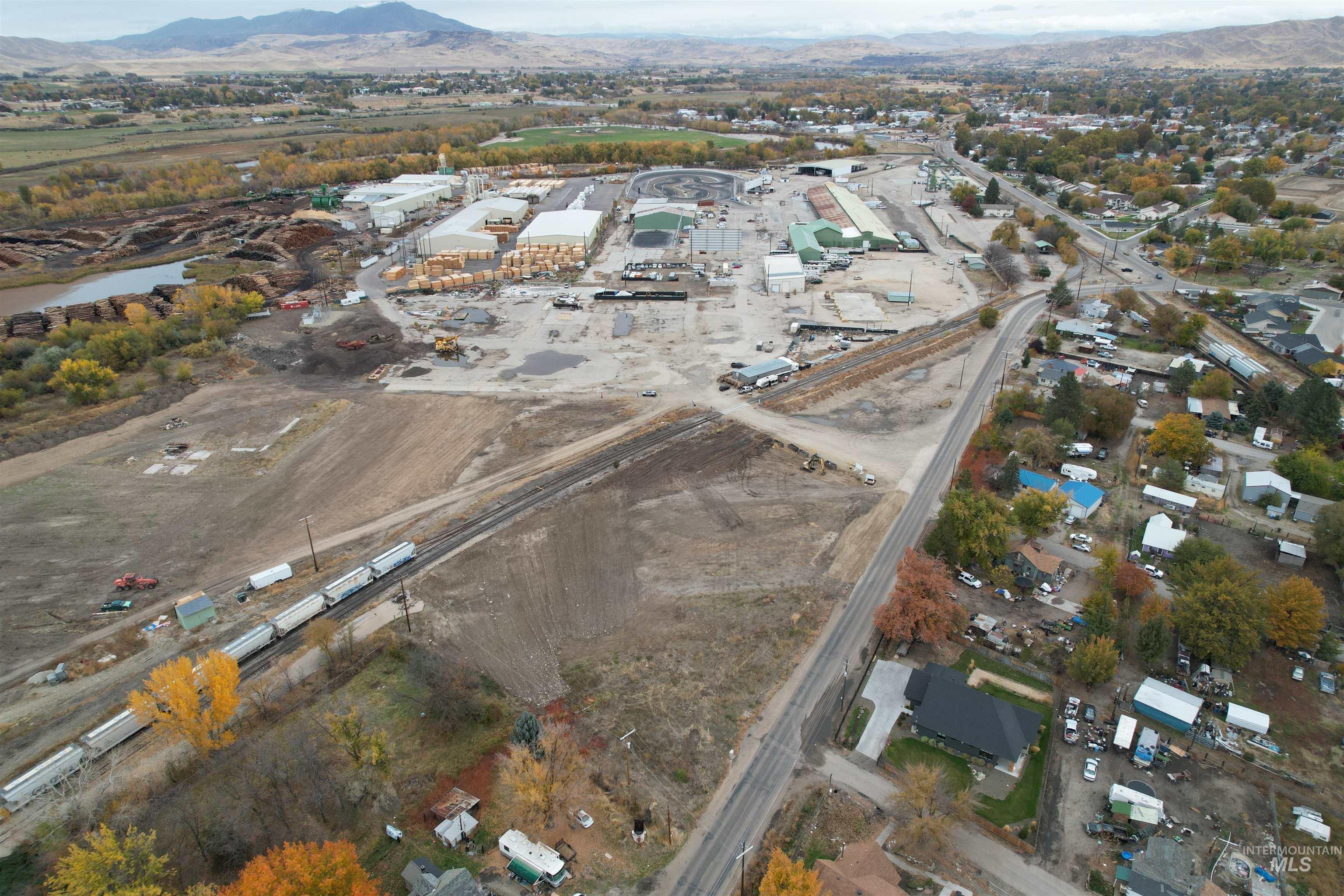 main property photo 4