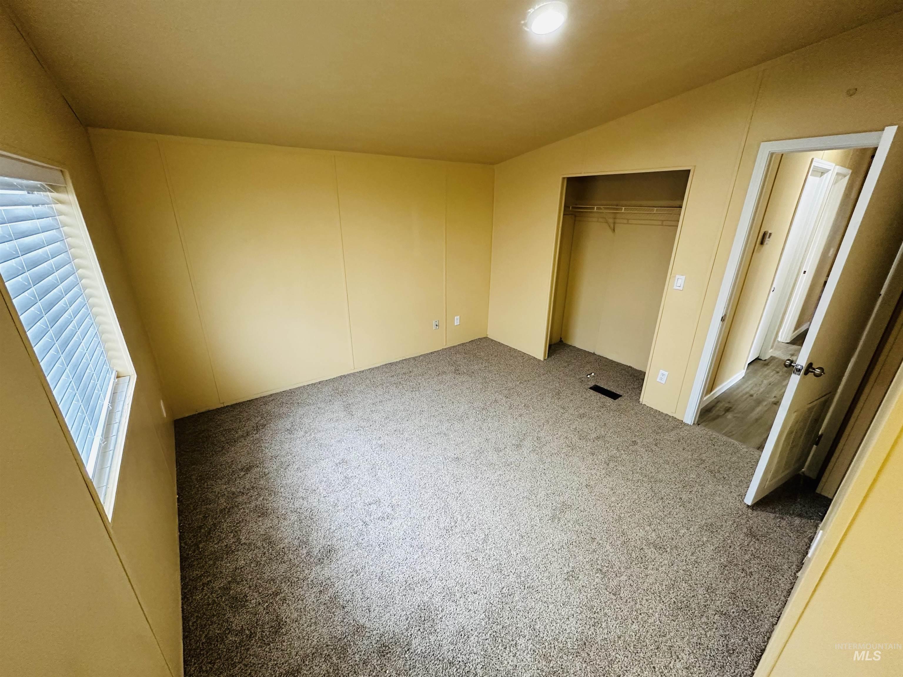 property viewer photo 15