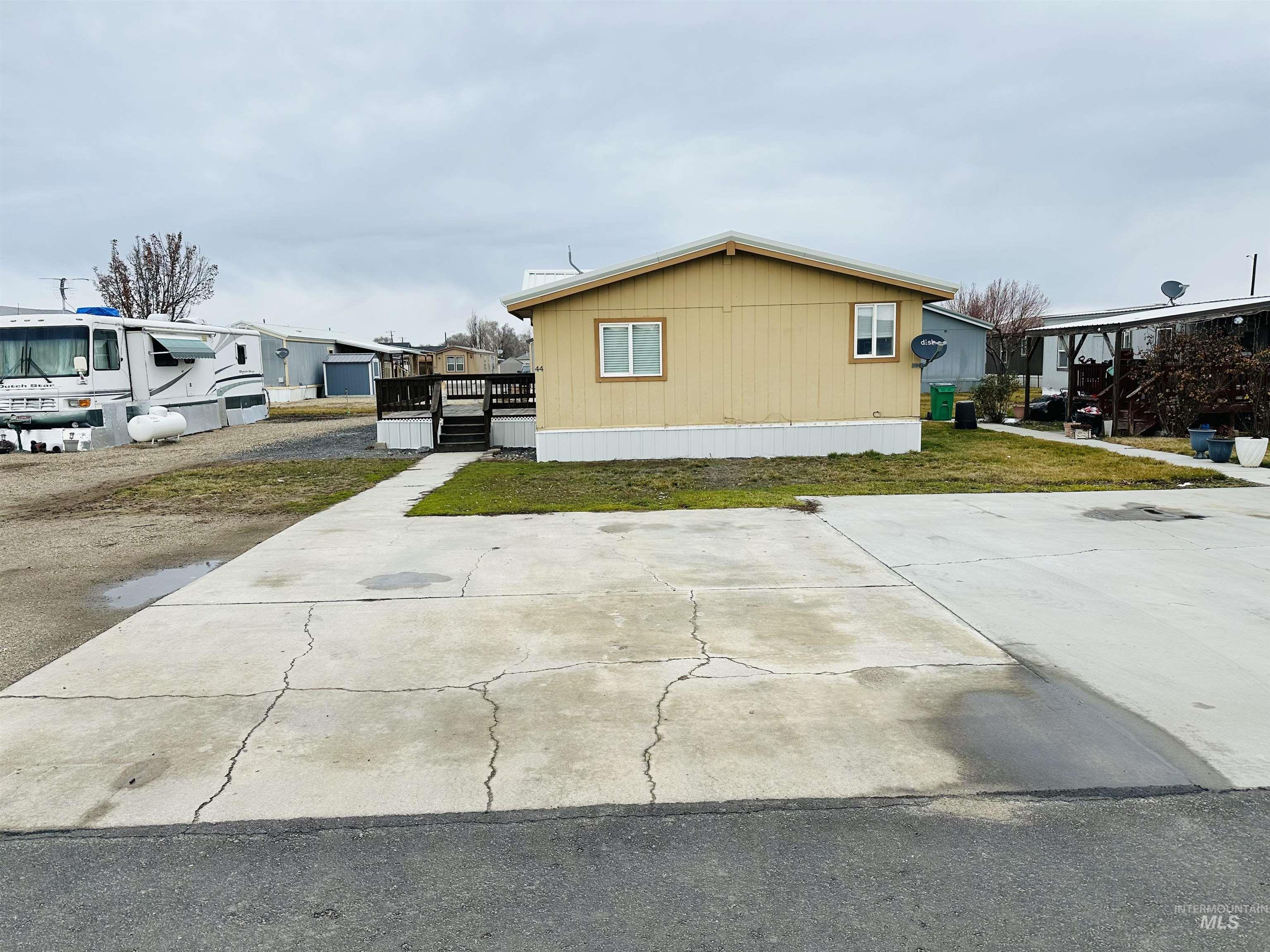 property viewer photo 2