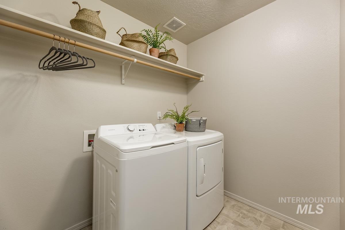 property viewer photo 23