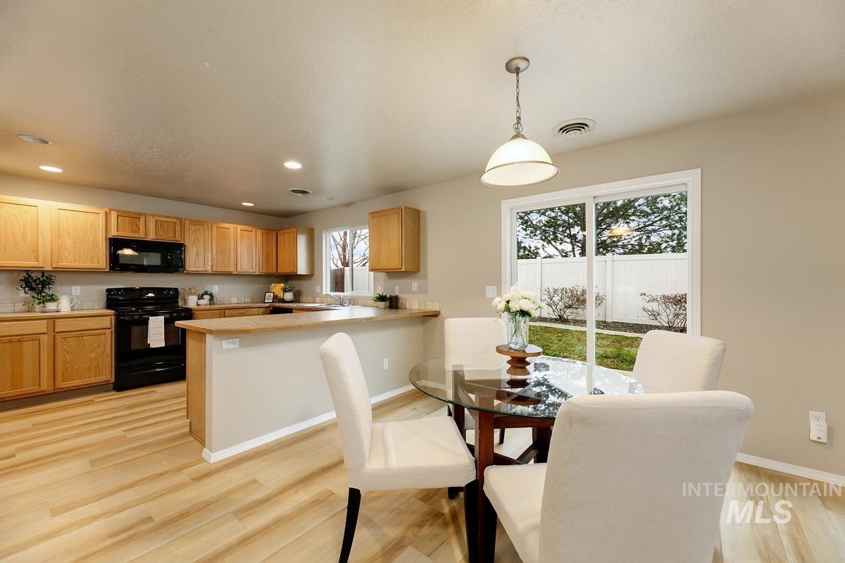 property viewer photo 6