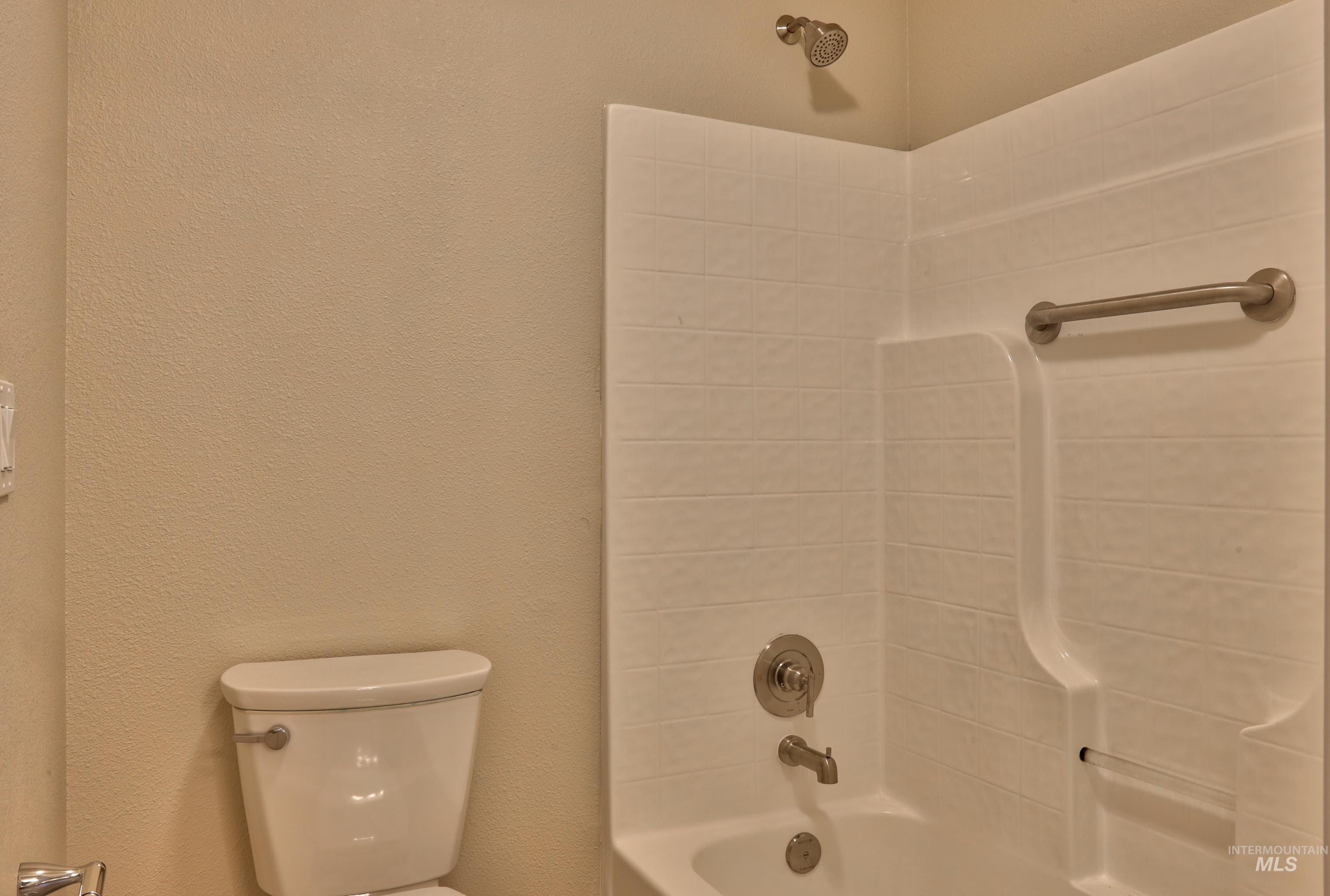 property viewer photo 13