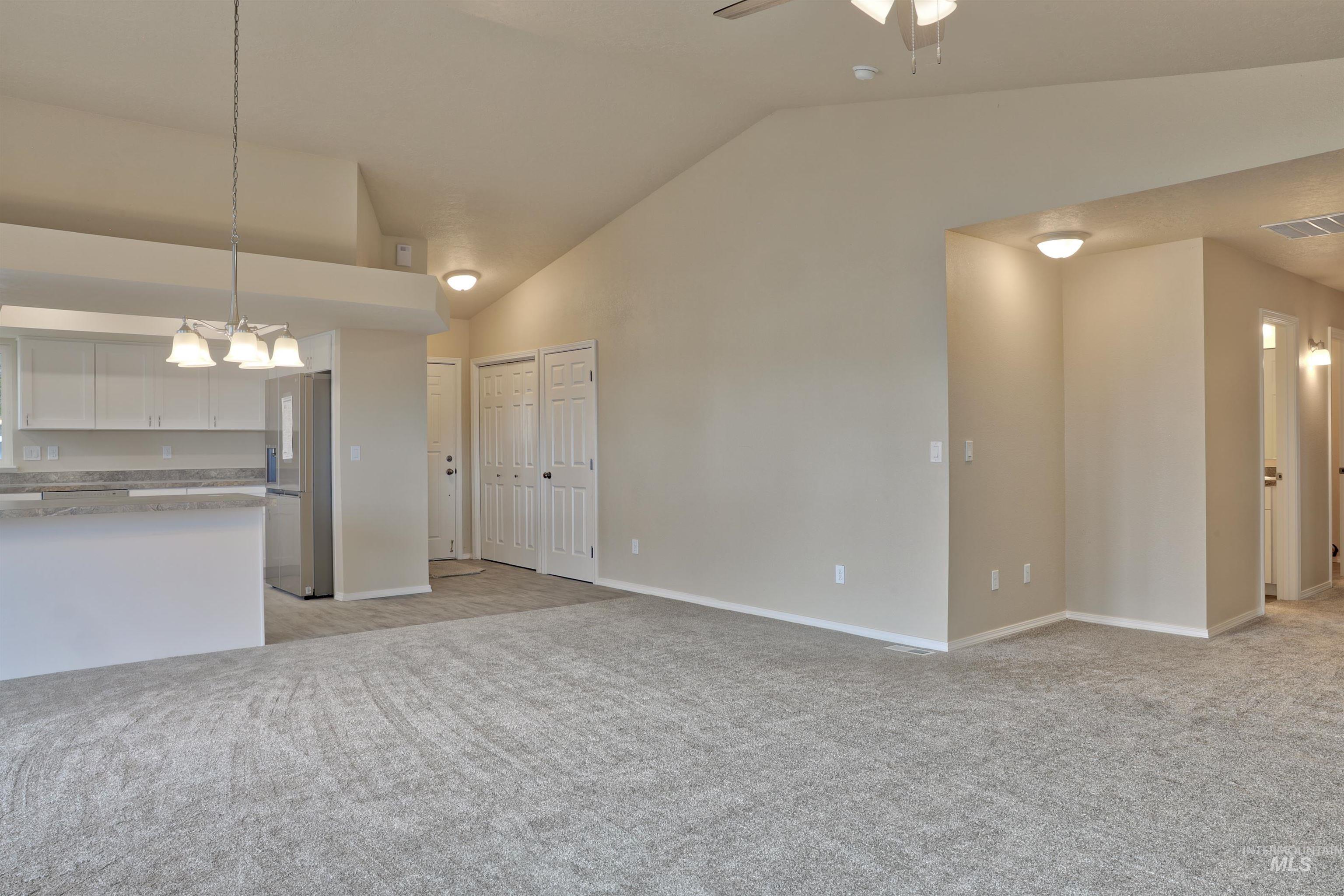property viewer photo 4