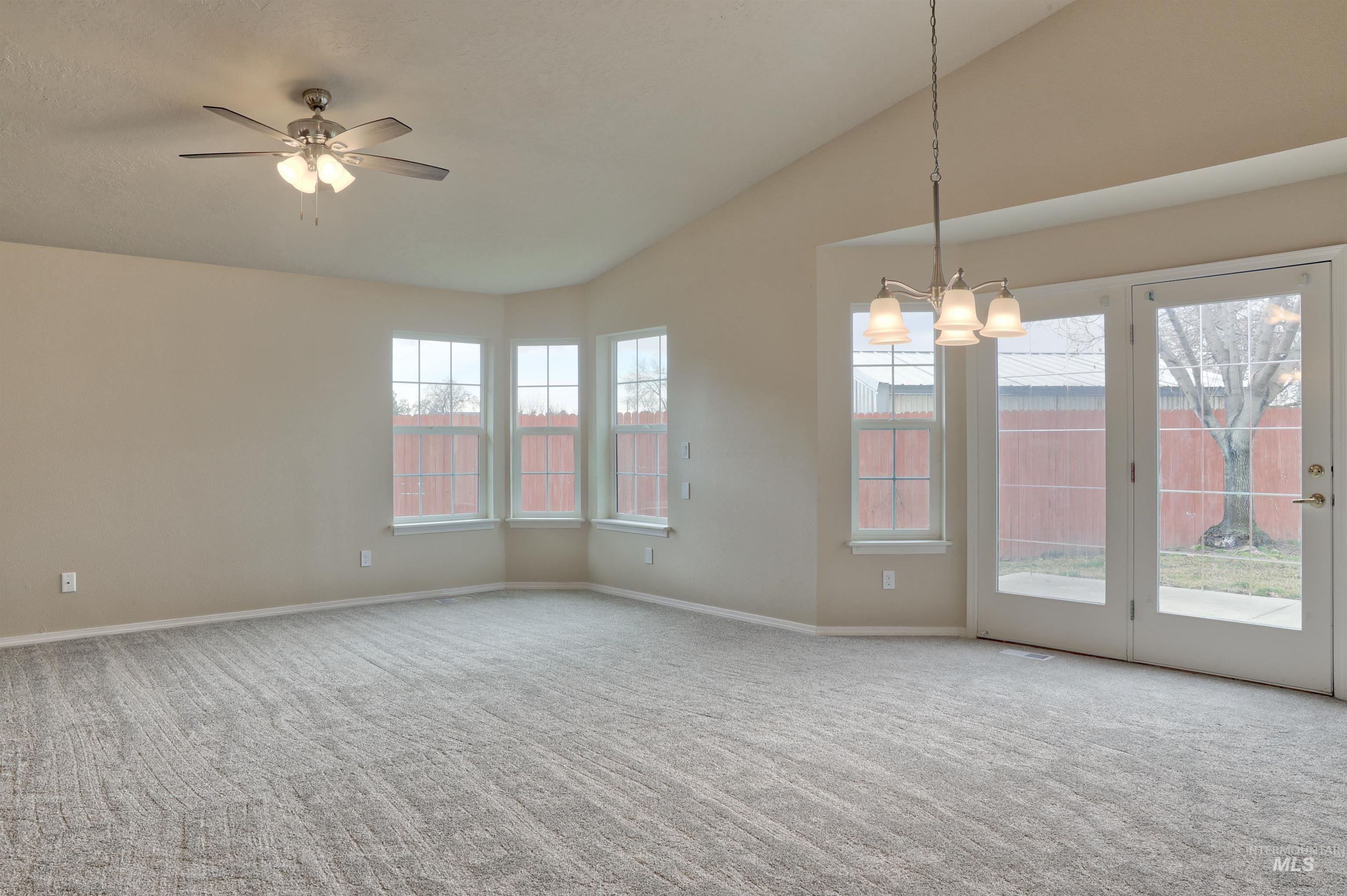 property viewer photo 5