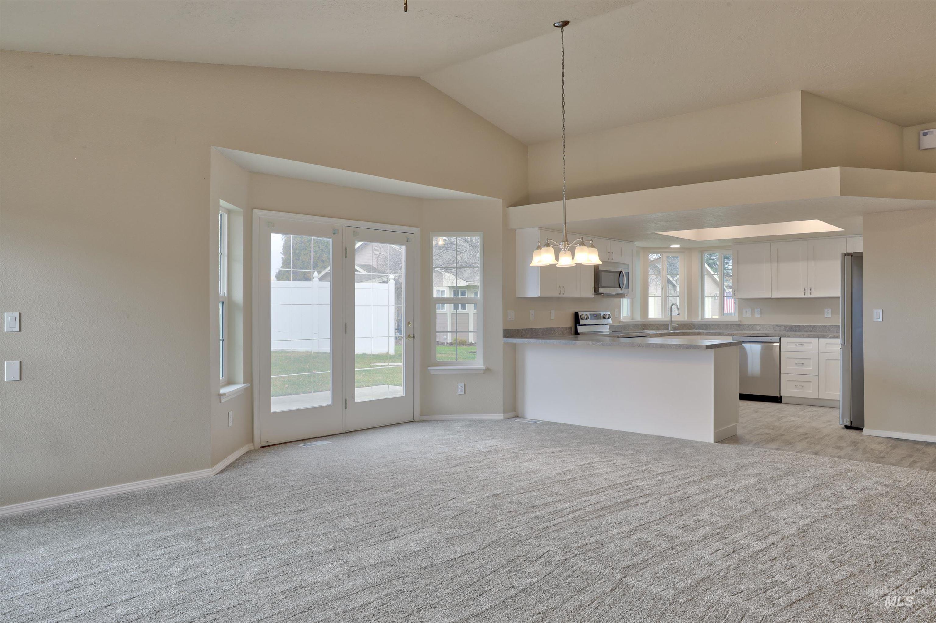 property viewer photo 7