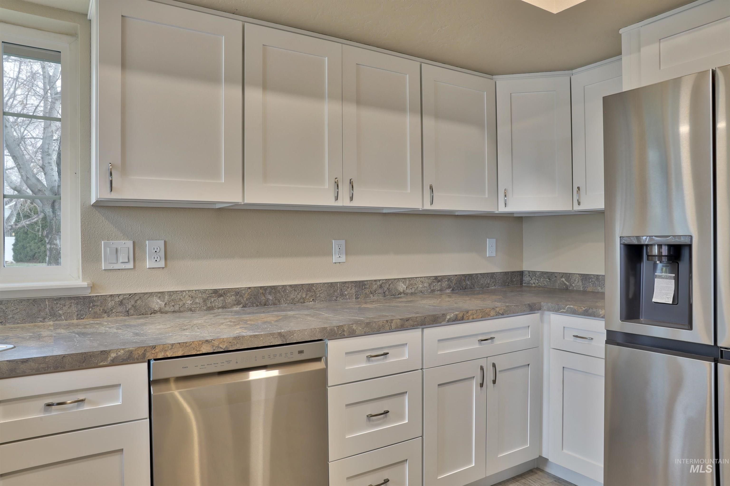 property viewer photo 8