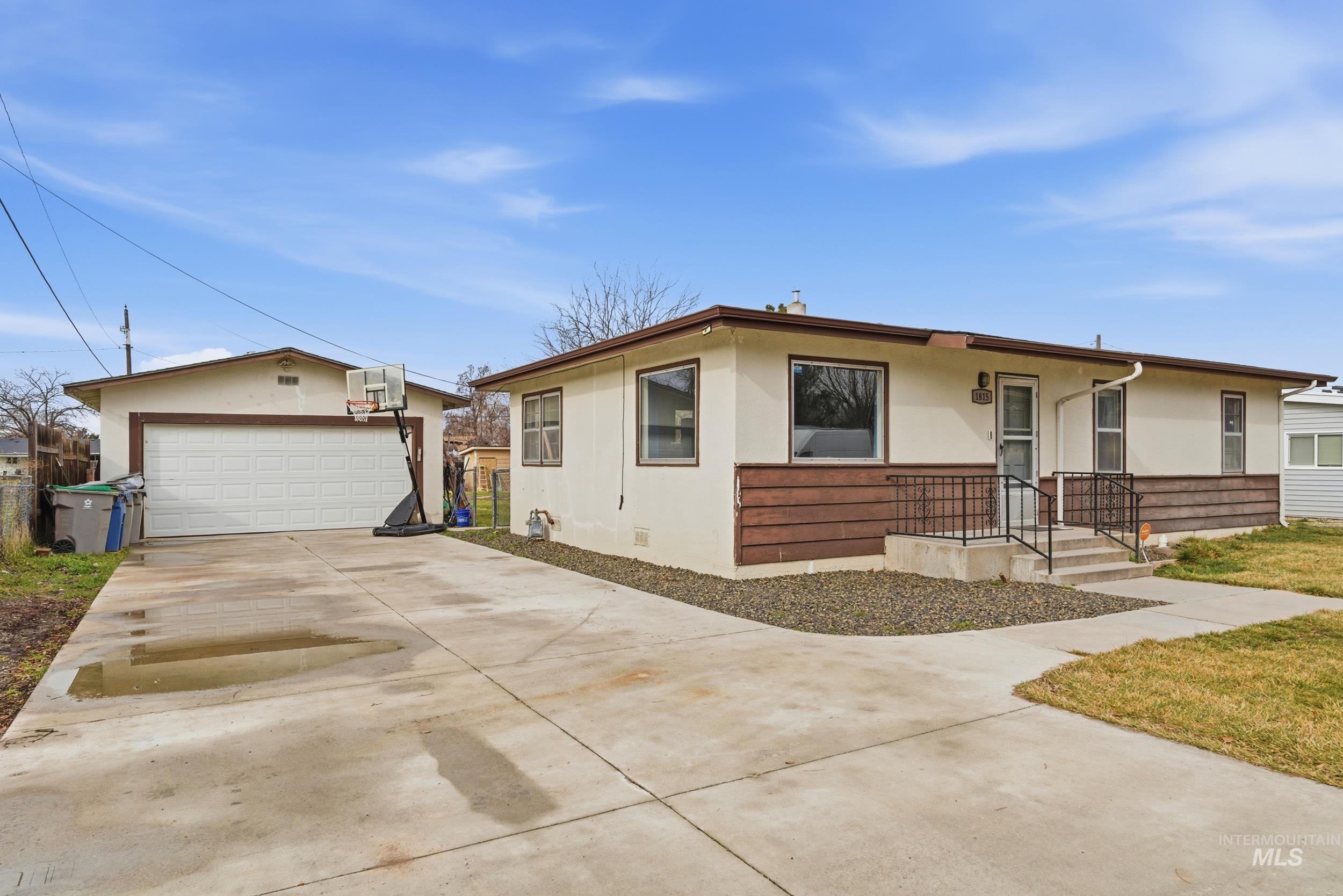 property viewer photo 1