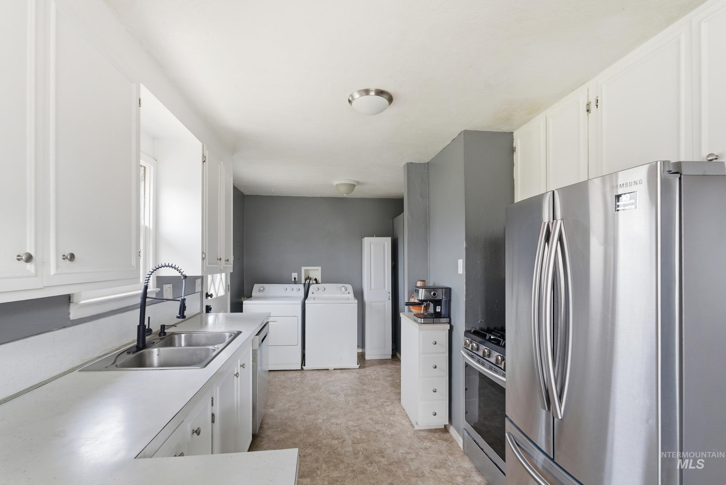 property viewer photo 10
